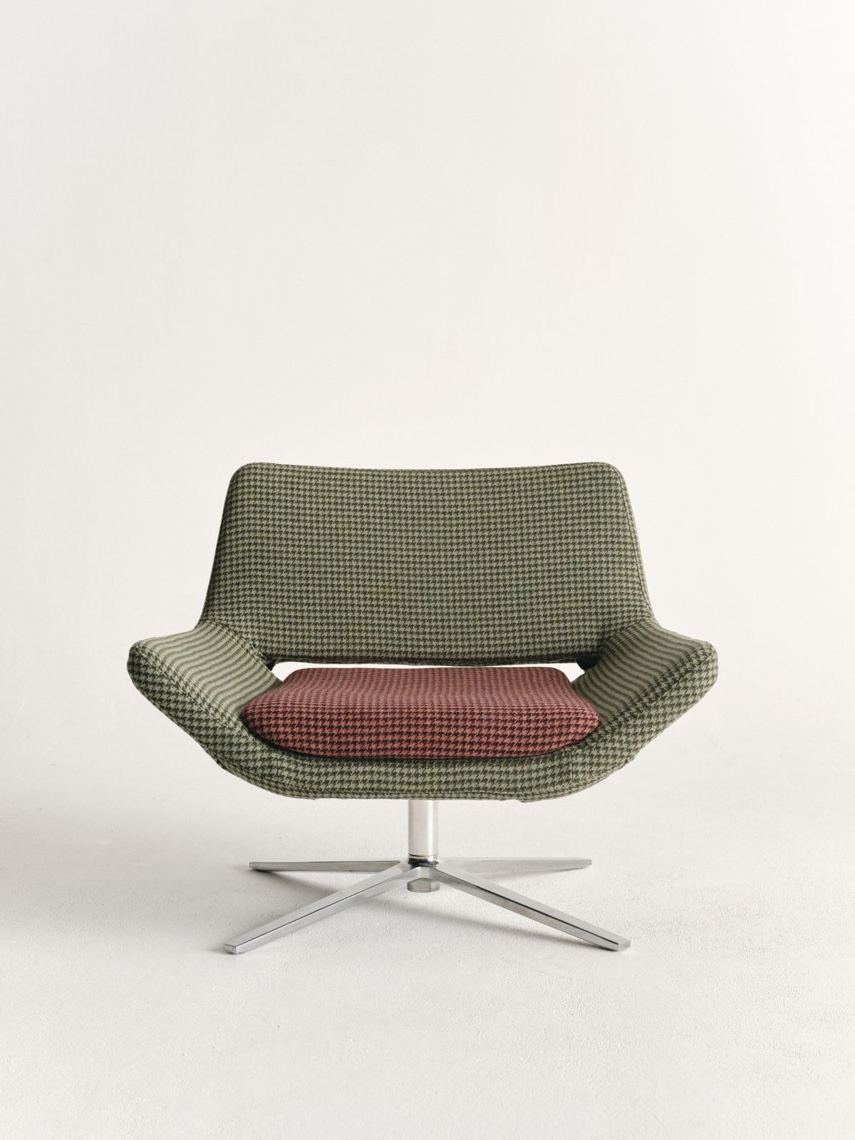 B&B Italia "Metropolitan Me84" Armchair, Upholstered In Oliver Spencer Wool photo buy