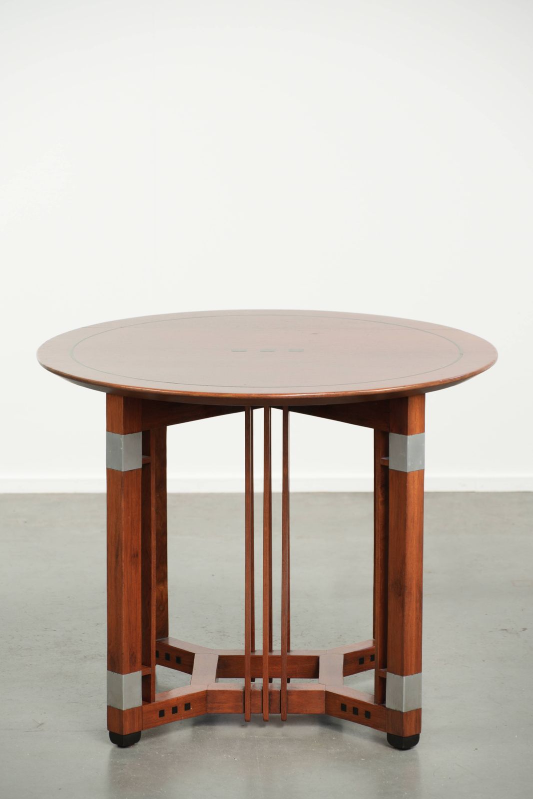 Ronde Salon/Bijzettafel in Art Deco Design photo furniture