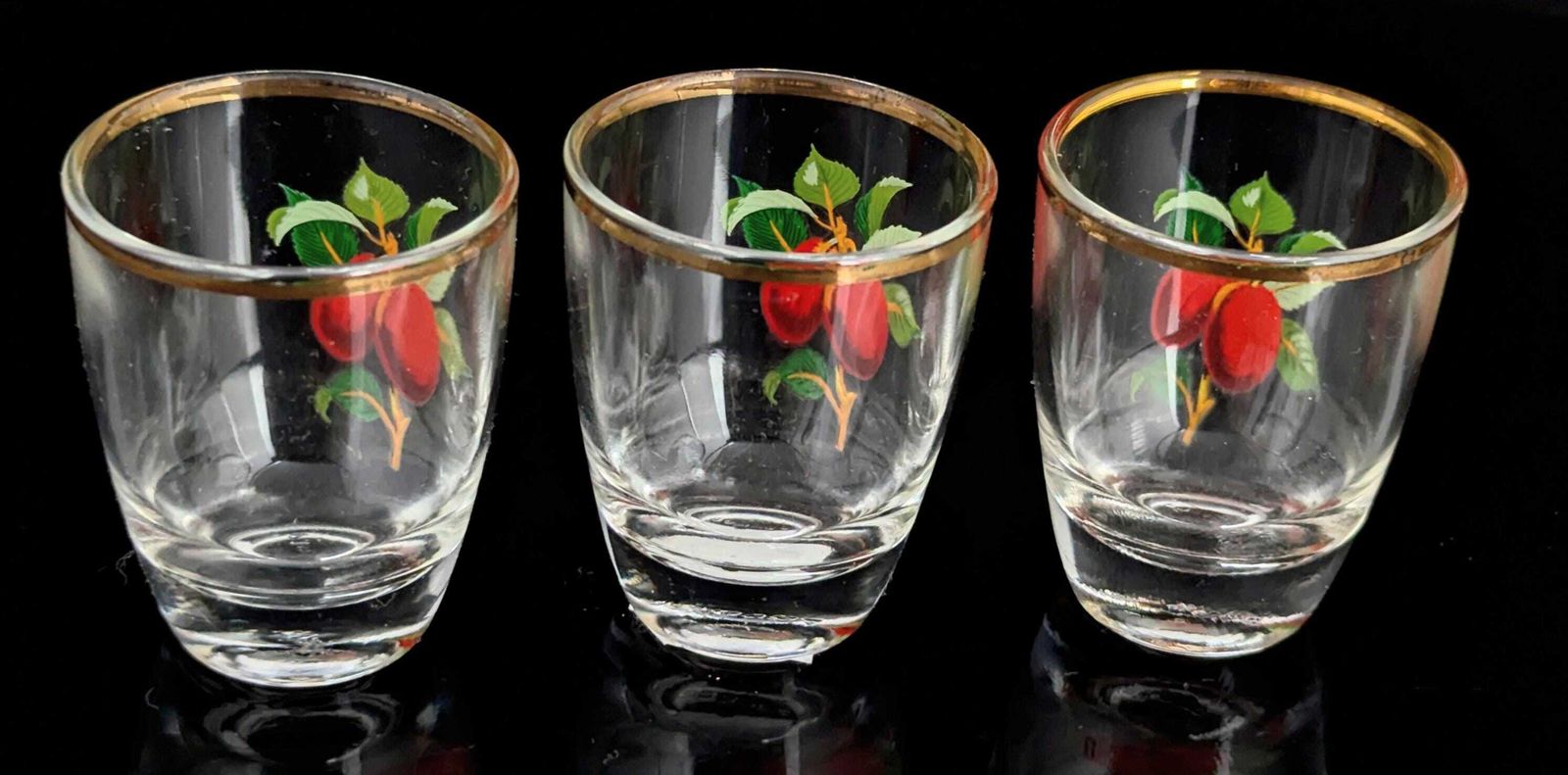 50.0 Vintage Franse Shotglaasjes, Handgeschilderd, Retro photo