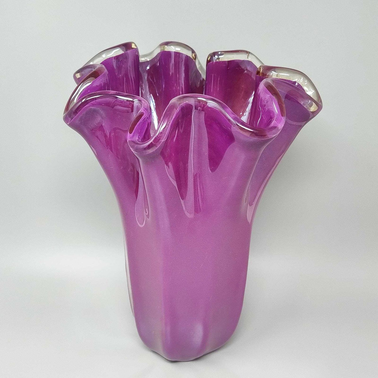 Vase fazzoletto en verre de Murano rose magenta Michielotto, années 1970. photo furniture