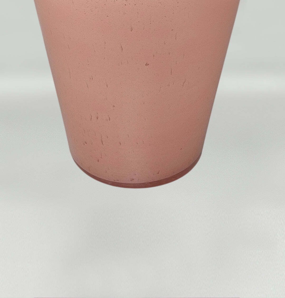 photo furniture Vase Murano soufflé rose d'époque, années 1970, par Maestro Del Vetro