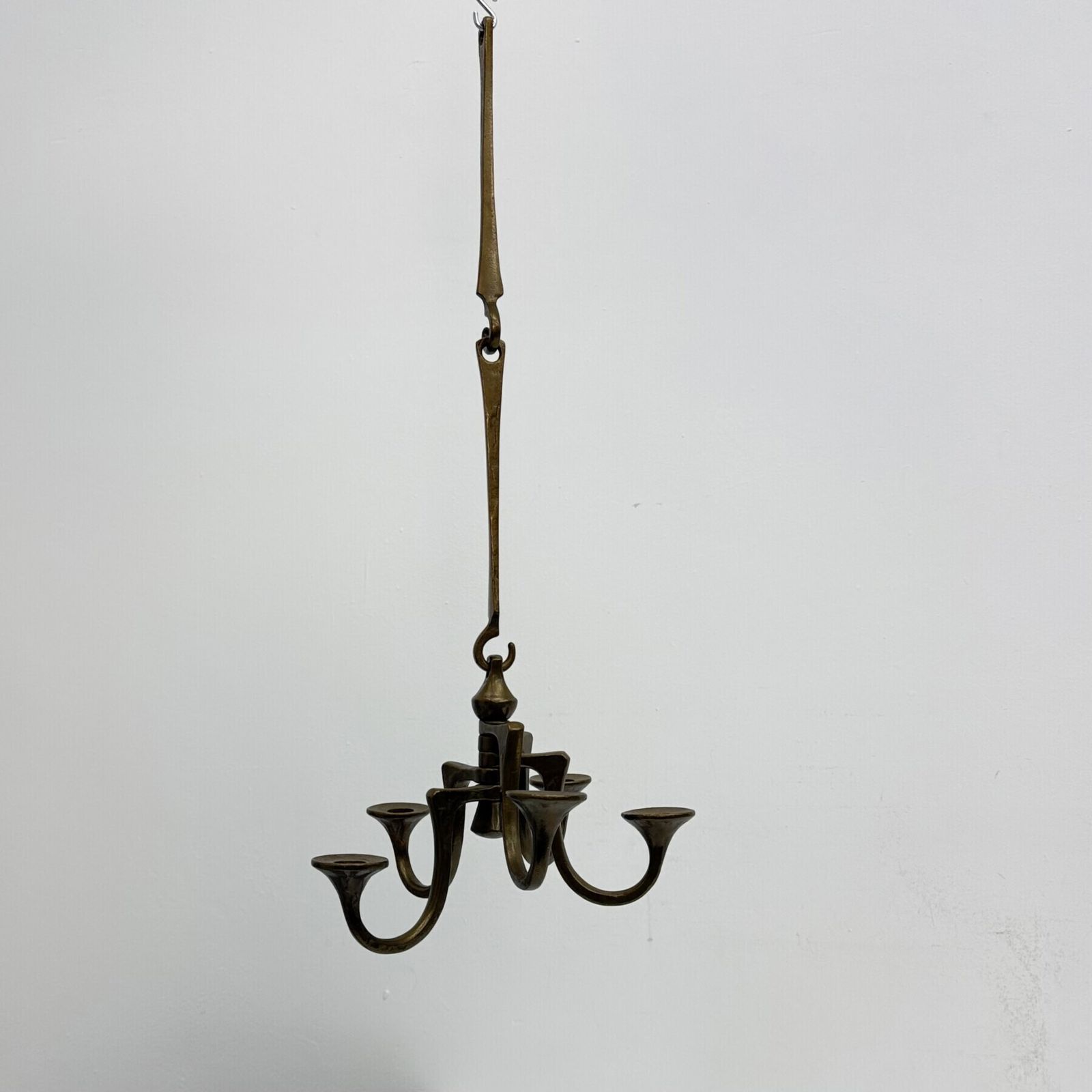 photo buy Brutalist bronzen hangende kroonluchter van Michael Harjes, jaren 1970