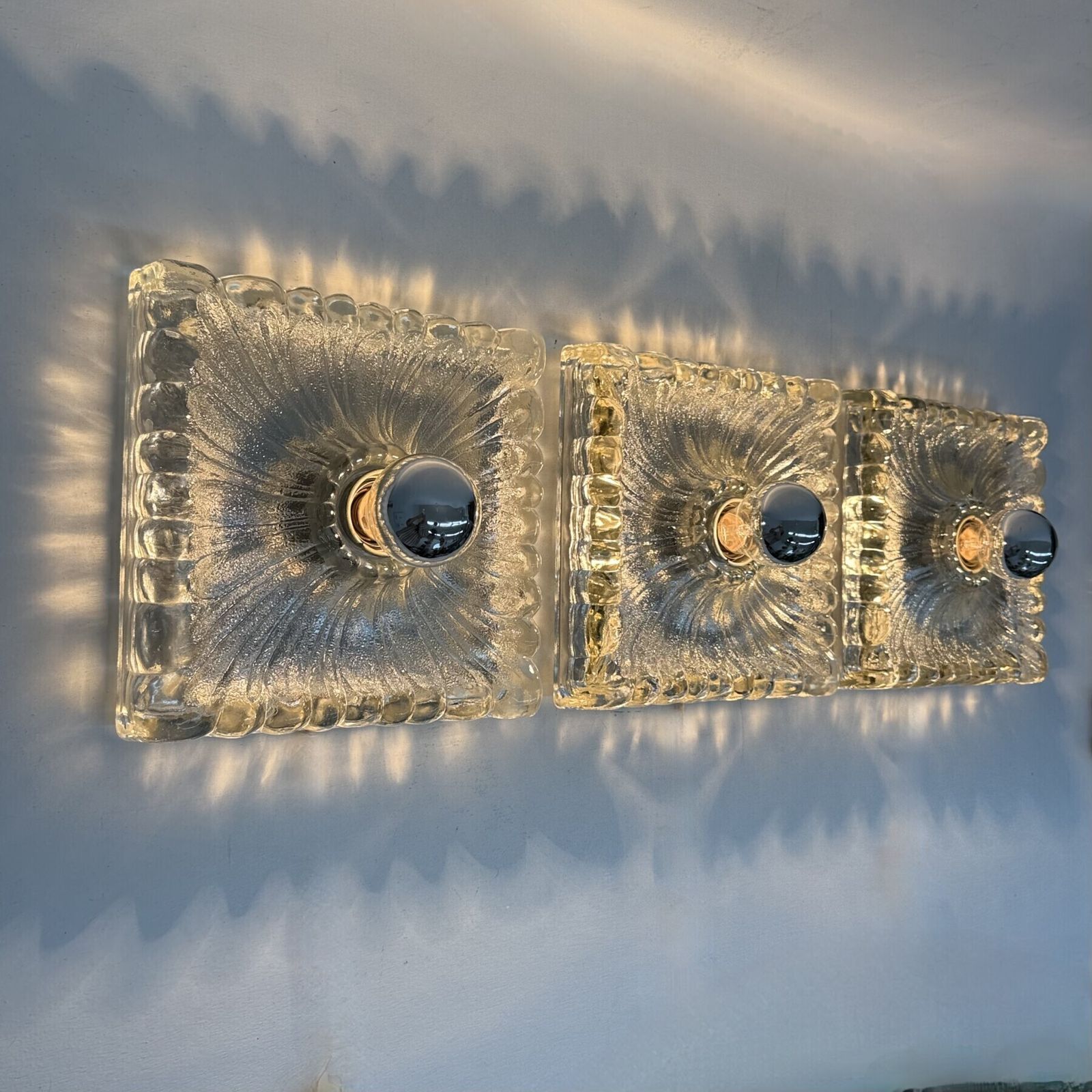 Hustadt Leuchten IJsglas Wandlamp Set van 3, jaren 1970, Duitsland photo vinterior