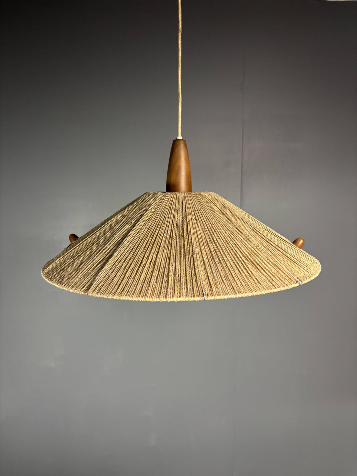 Grande suspension vintage mid-century en teck et corde de sisal, années 1960 photo furniture