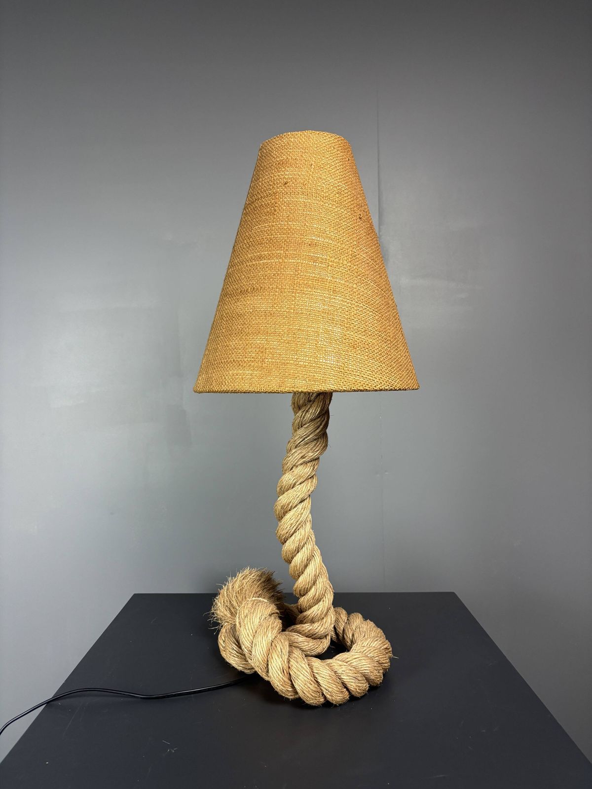 Lampe de table mid-century Brutalist en corde, dans le style de Audoux & Minet photo for sale
