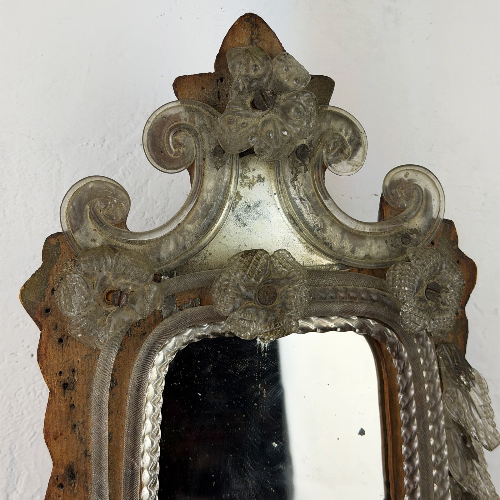 photo vinterior Antique Salvaged Venetian Murano Glass Mirror
