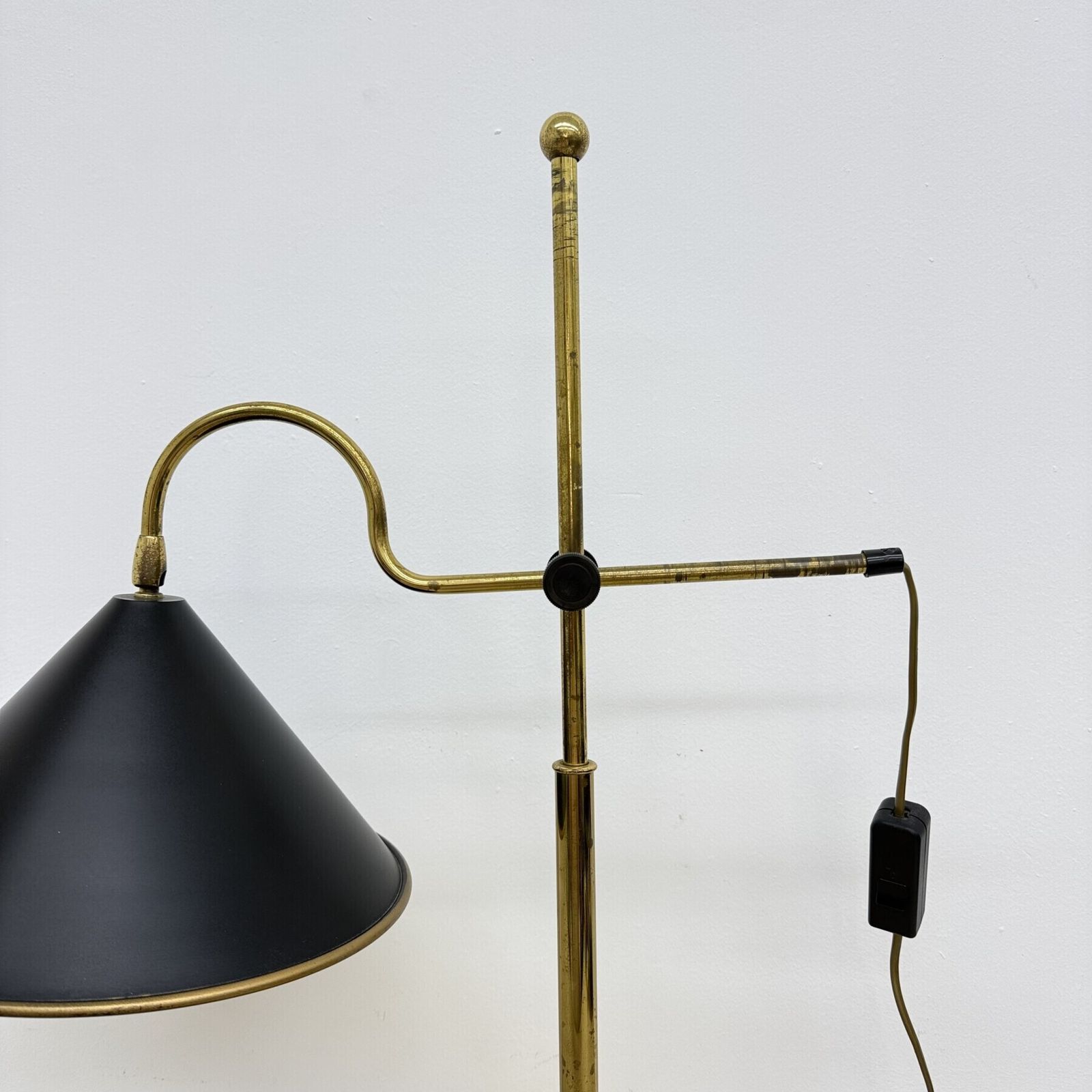 Verlichting Mid-Century verstelbare messing bureaulamp, jaren 1970 photo