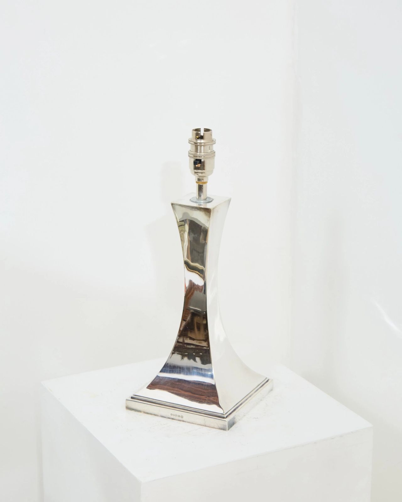 Zilveren art deco lamp, jaren 1920 photo furniture
