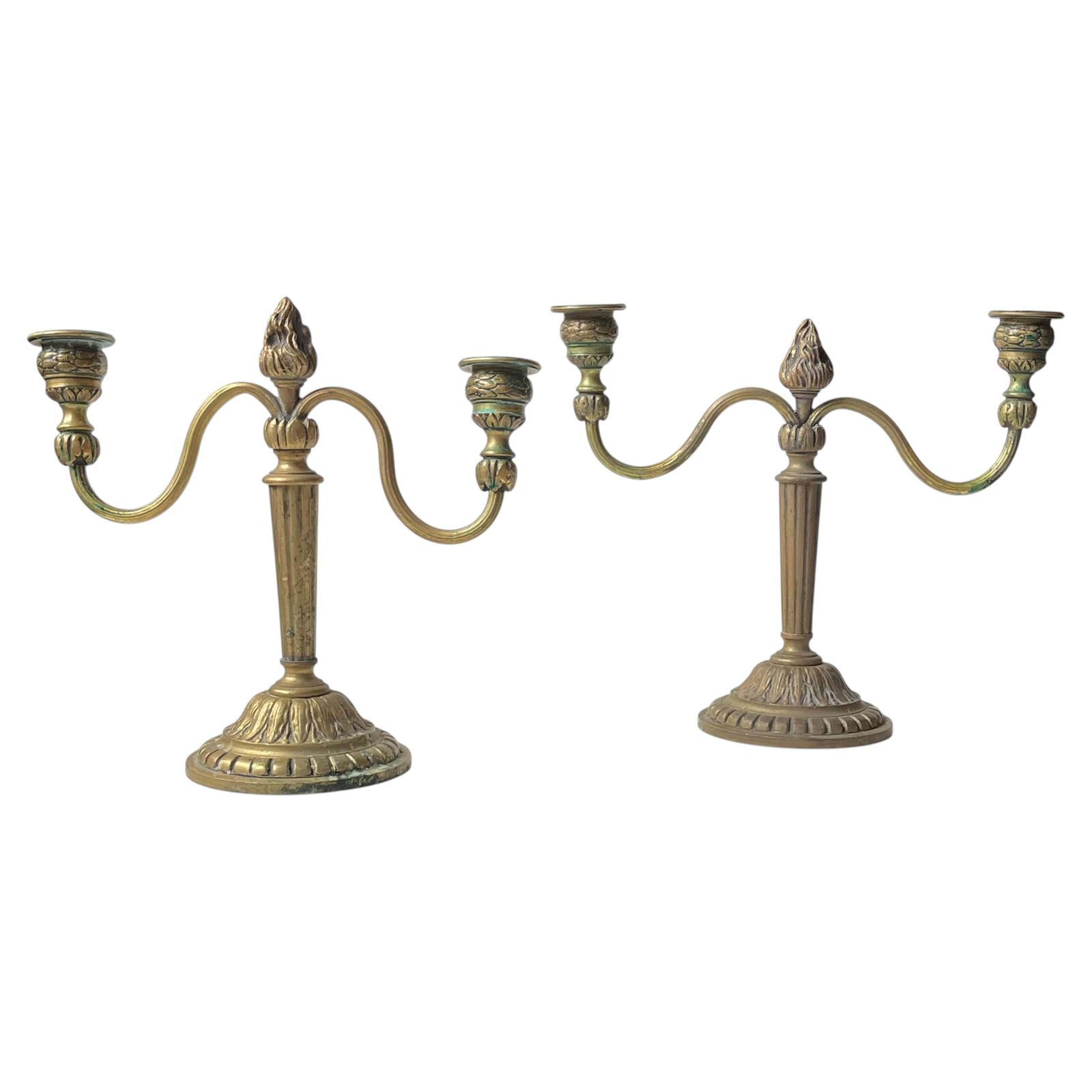 Antieke Franse kandelaars in de stijl van Louis XIV, kaarsenhouders in brons, set van 2