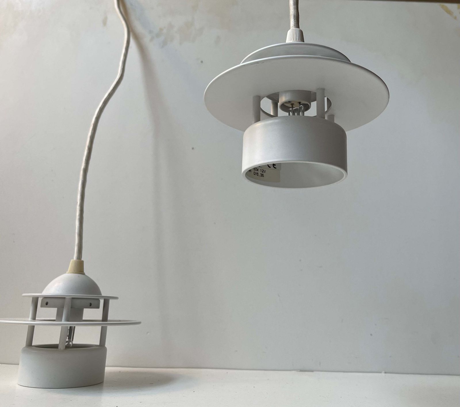 Louis Poulsen kleine witte Deense minimalistische Planet Orbit plafondlampen photo furniture