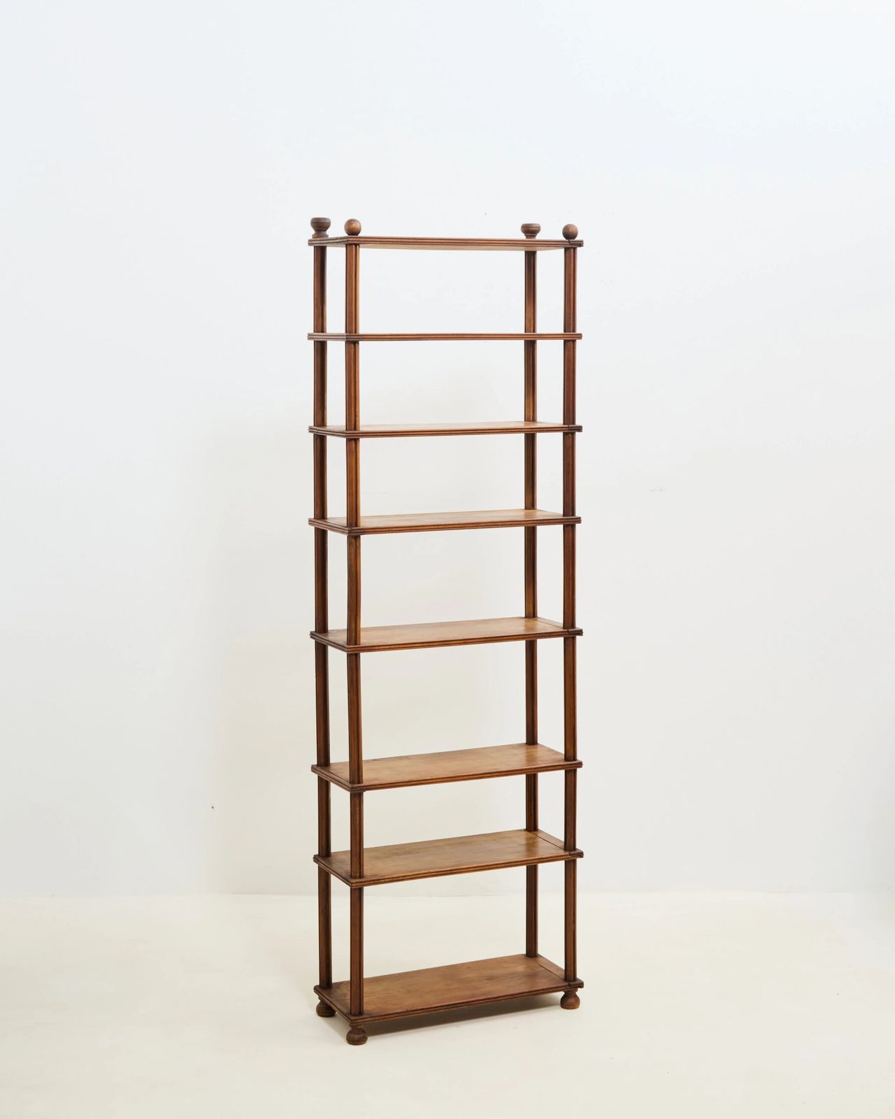 Forties Waterfall Shelves, jaren 1940