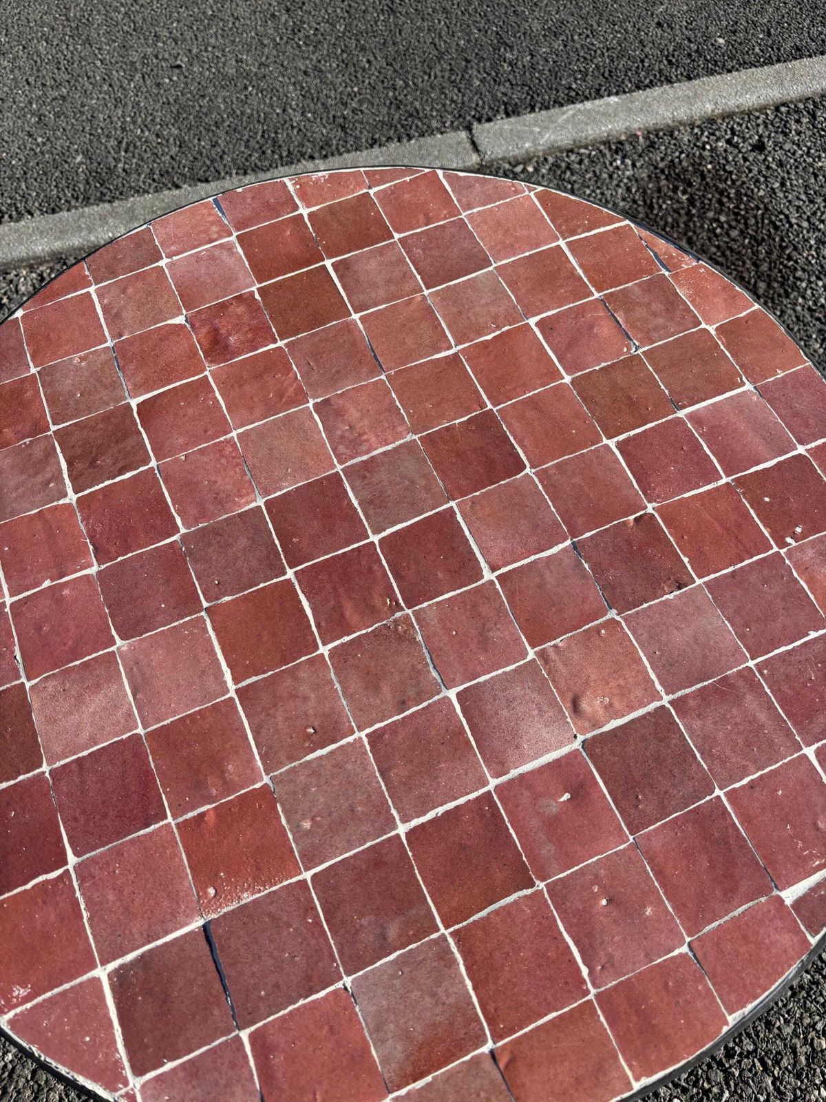 Table basse marocaine en zellige terracotta, table ronde en mosaïque faite main, carreaux rouge rouille, mobilier Boho photo Mobilier
