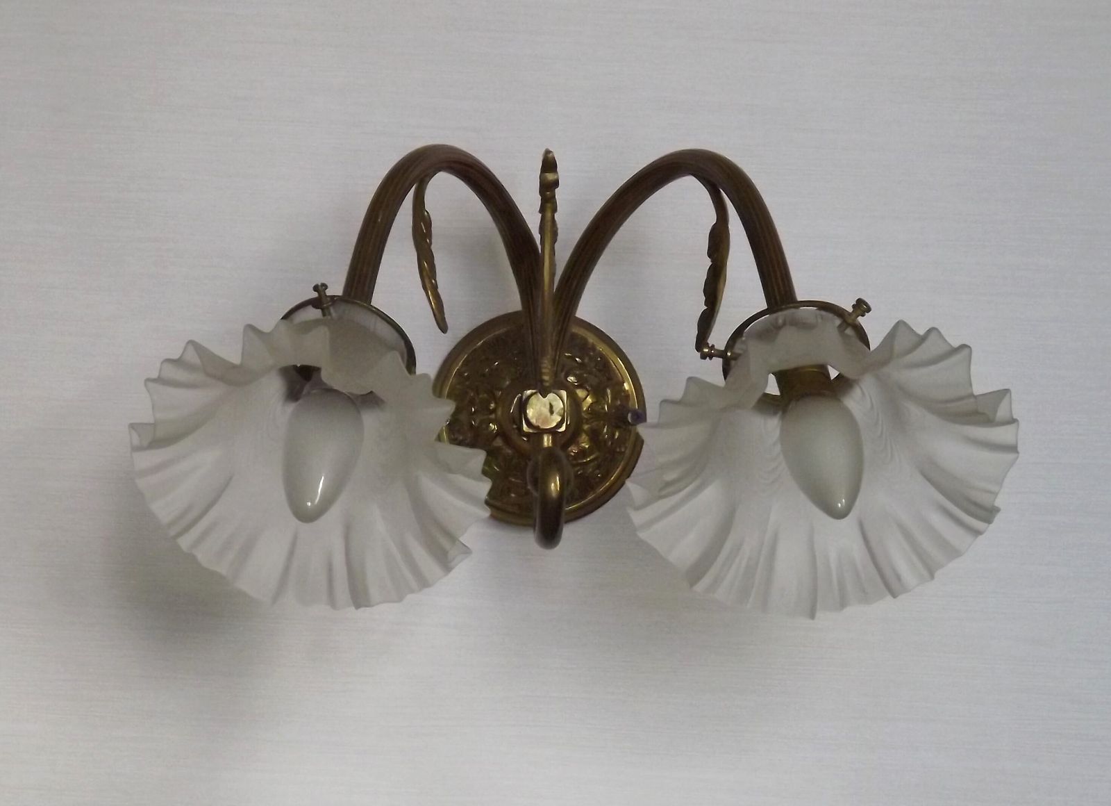French Vintage Double Brass Wall Light Ornate Scrolled Arms Frilled Glass Shades photo furniture