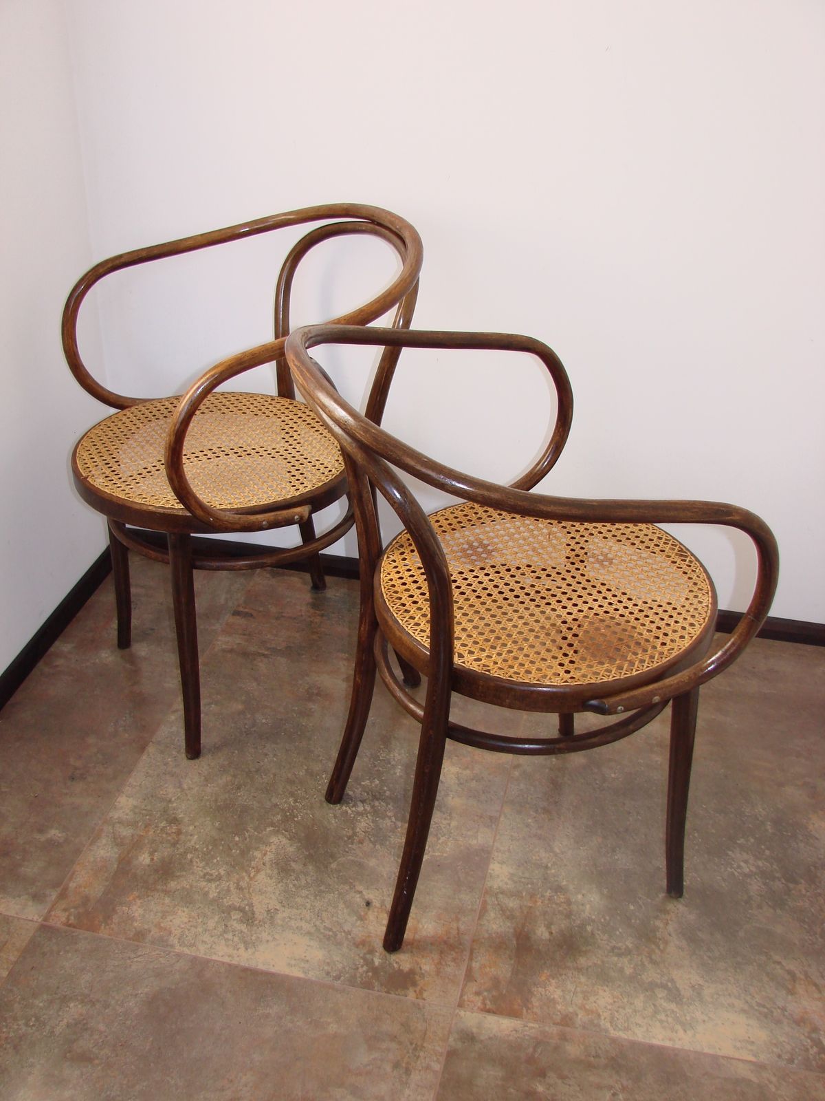 Een paar Thonet B9/209 fauteuils, nr. 209, Radomsko, jaren 1960. photo Meubels