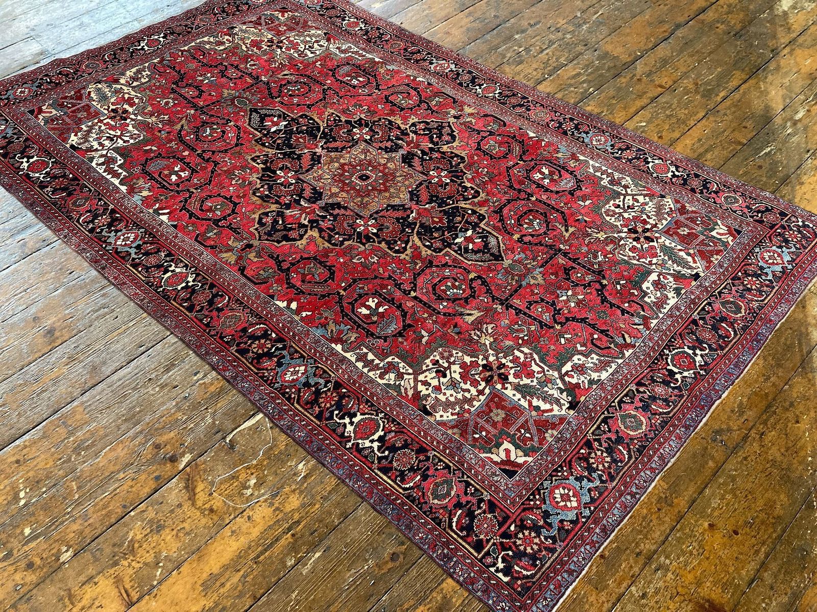 Antique Heriz Carpet 3.68m X 2.65m photo 5900.0