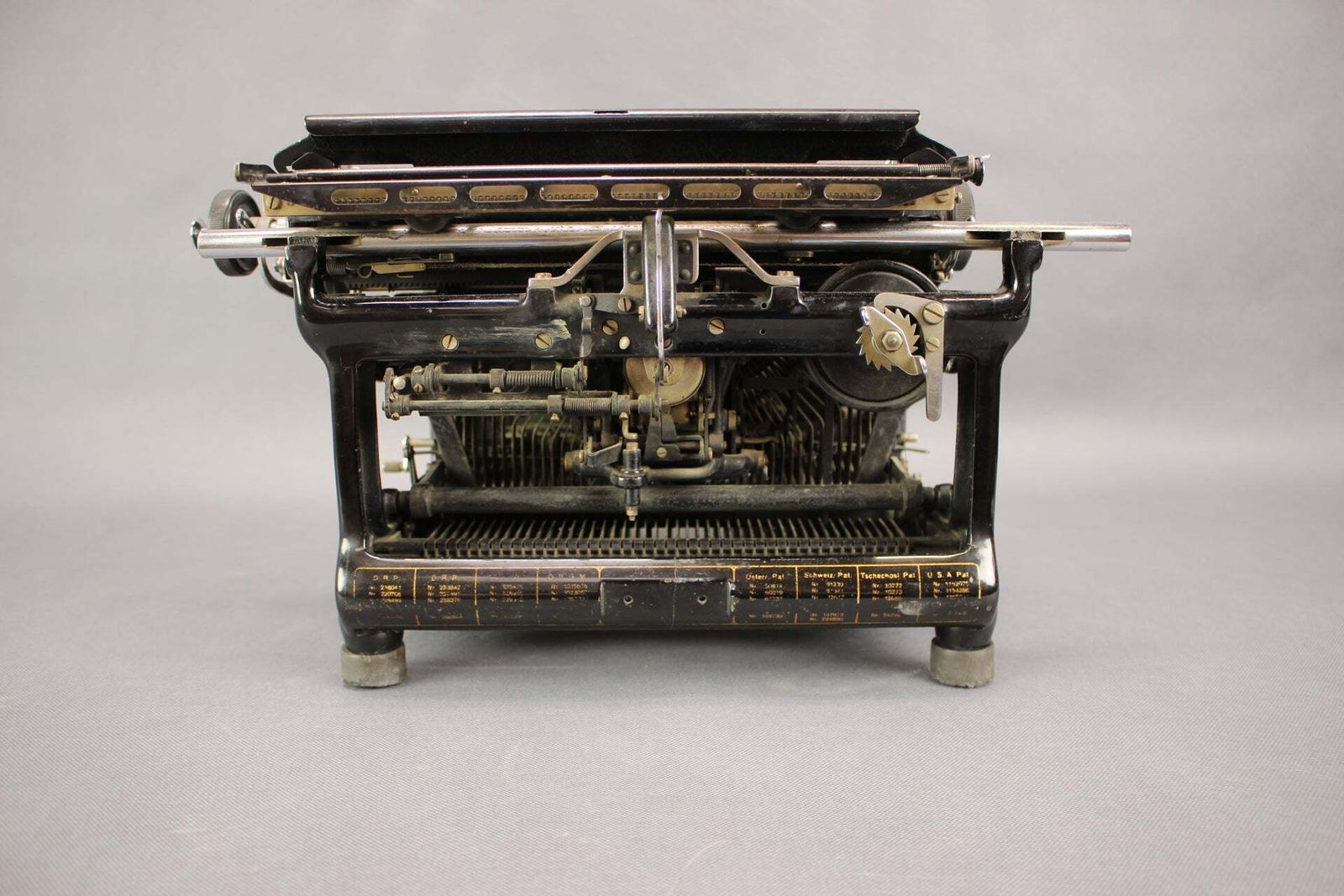 Machine à écrire WAG 1935 en émail noir et chrome, par Wanderer Werke photo buy