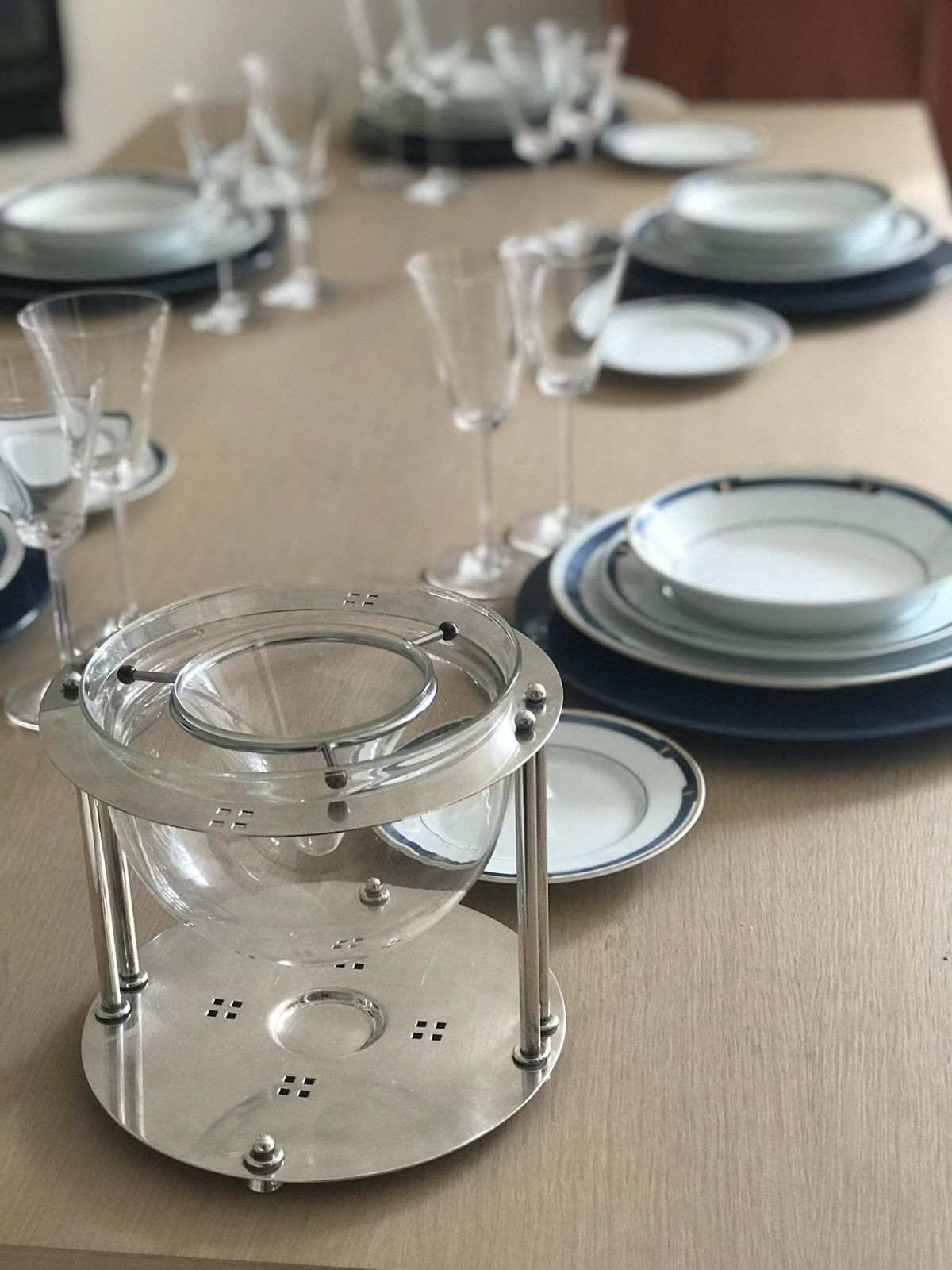 photo for sale 1 assiette de présentation Christofle en porcelaine marbrée bleue
