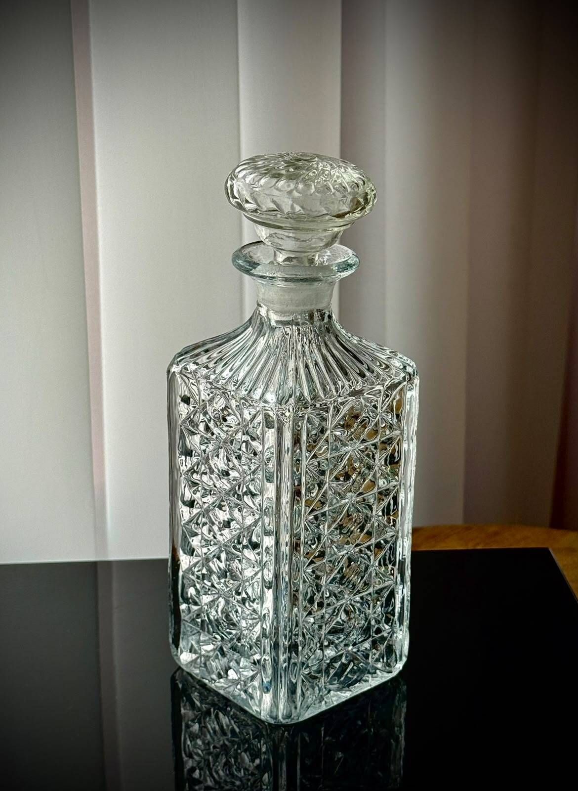 Vintage Zwaar Geperst Glas Whiskykaraf Met Vervangende Stop