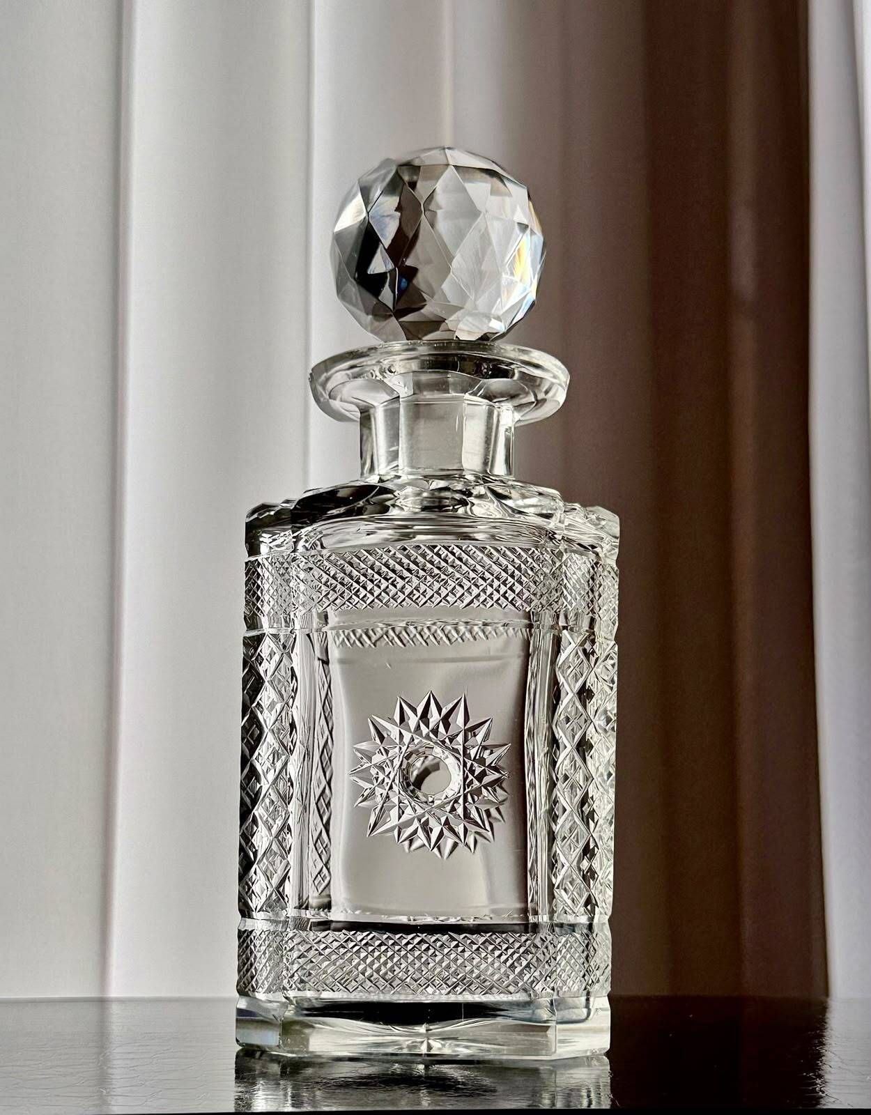 Vintage Executive Cut Glass Whisky Decanter With Faceted Stopper photo buy