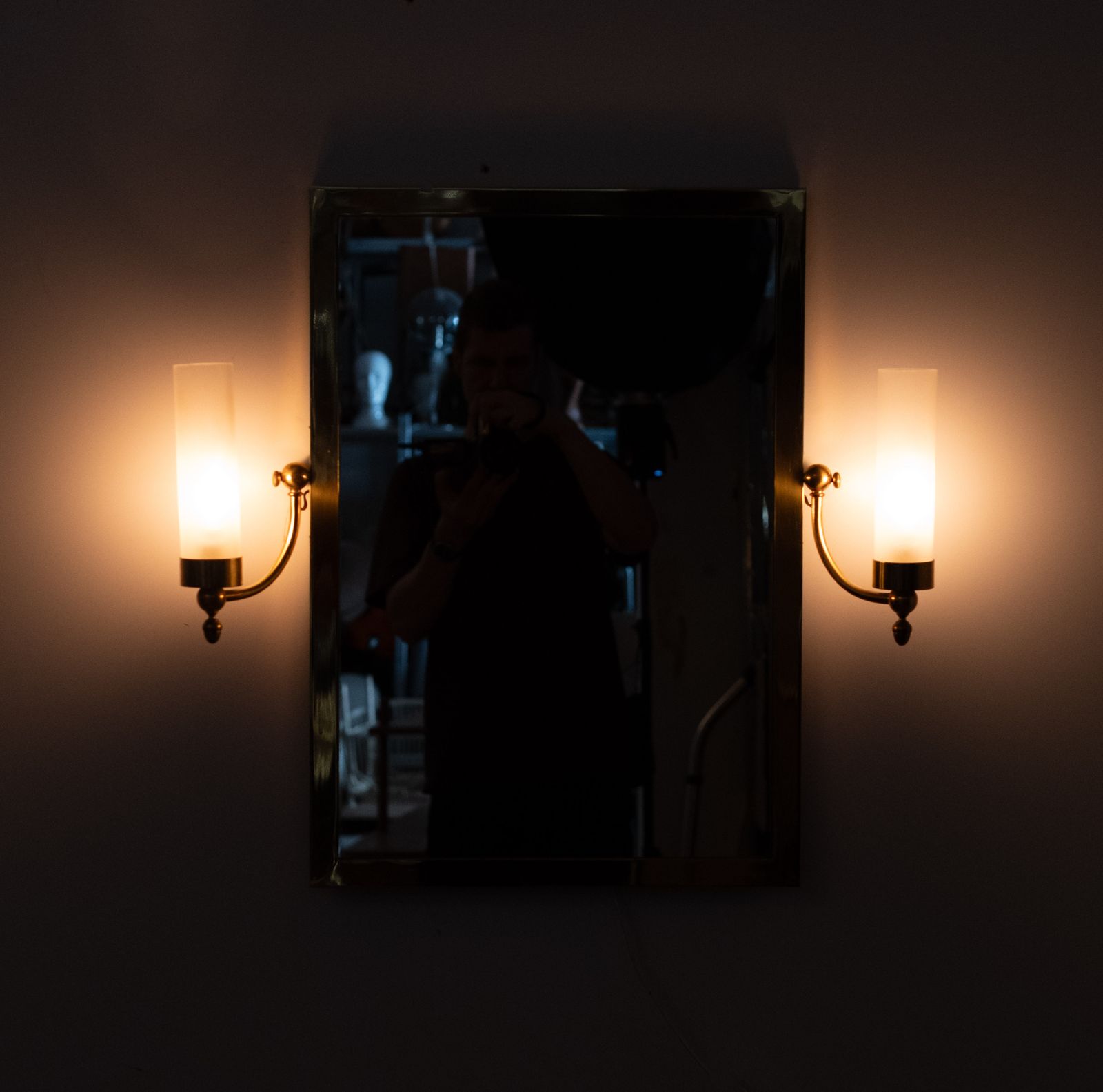 Mid Century Modern Brass Wall Mirror With Lighting, Italy, 1950s photo vinterior