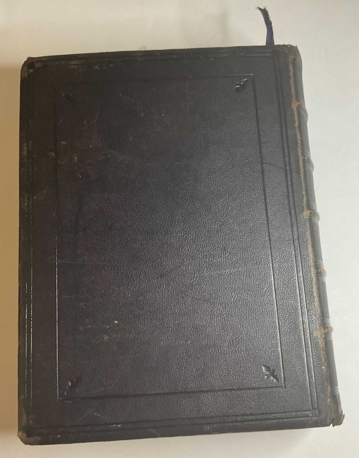 Cobbin's Domestic Bible, geïllustreerde erfgoededitie, midden 19e eeuw photo for sale