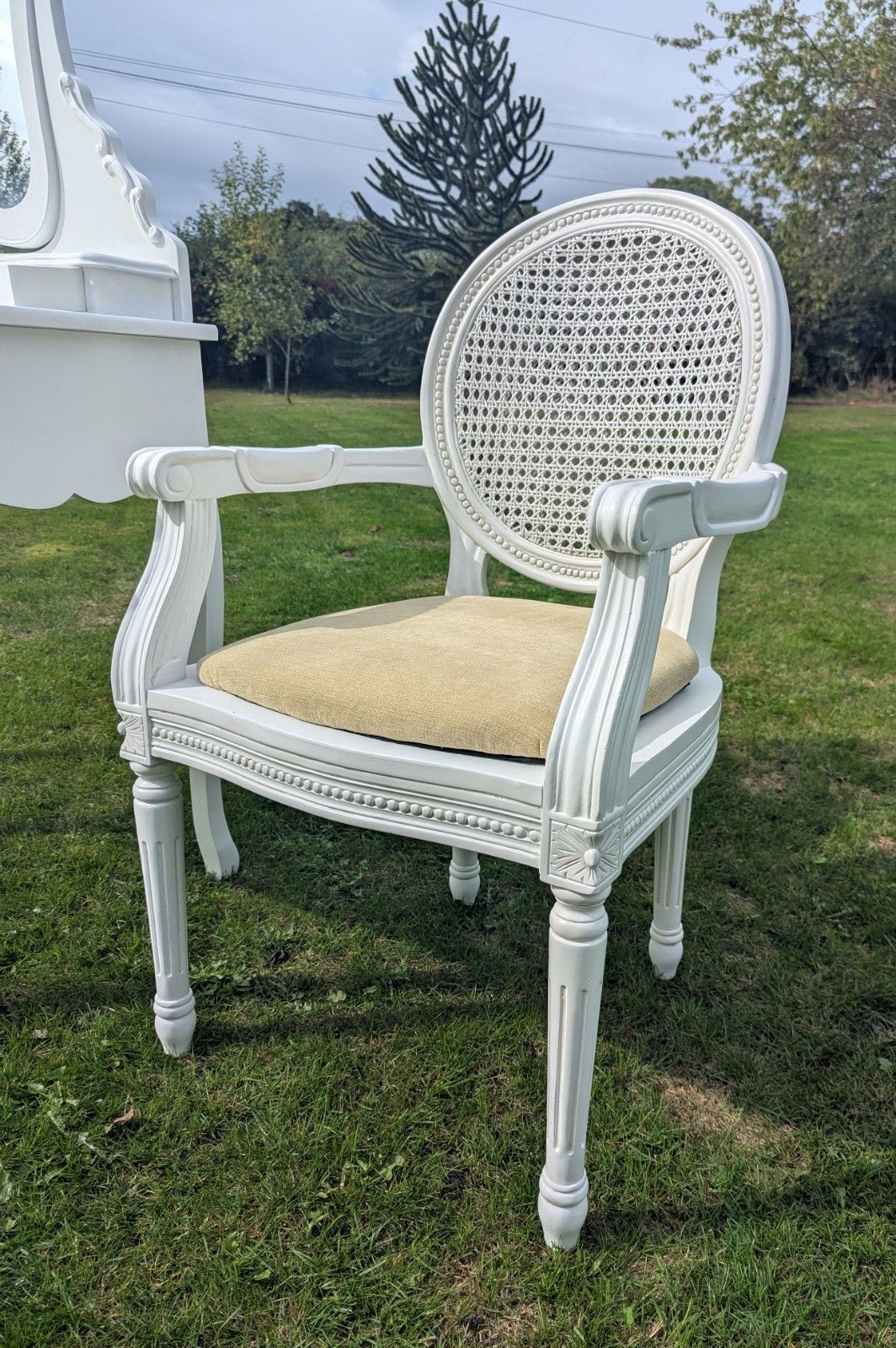 French Armoire Painted Quality Dressing Table & Mirror  Delivery Available 0374 photo 495.0