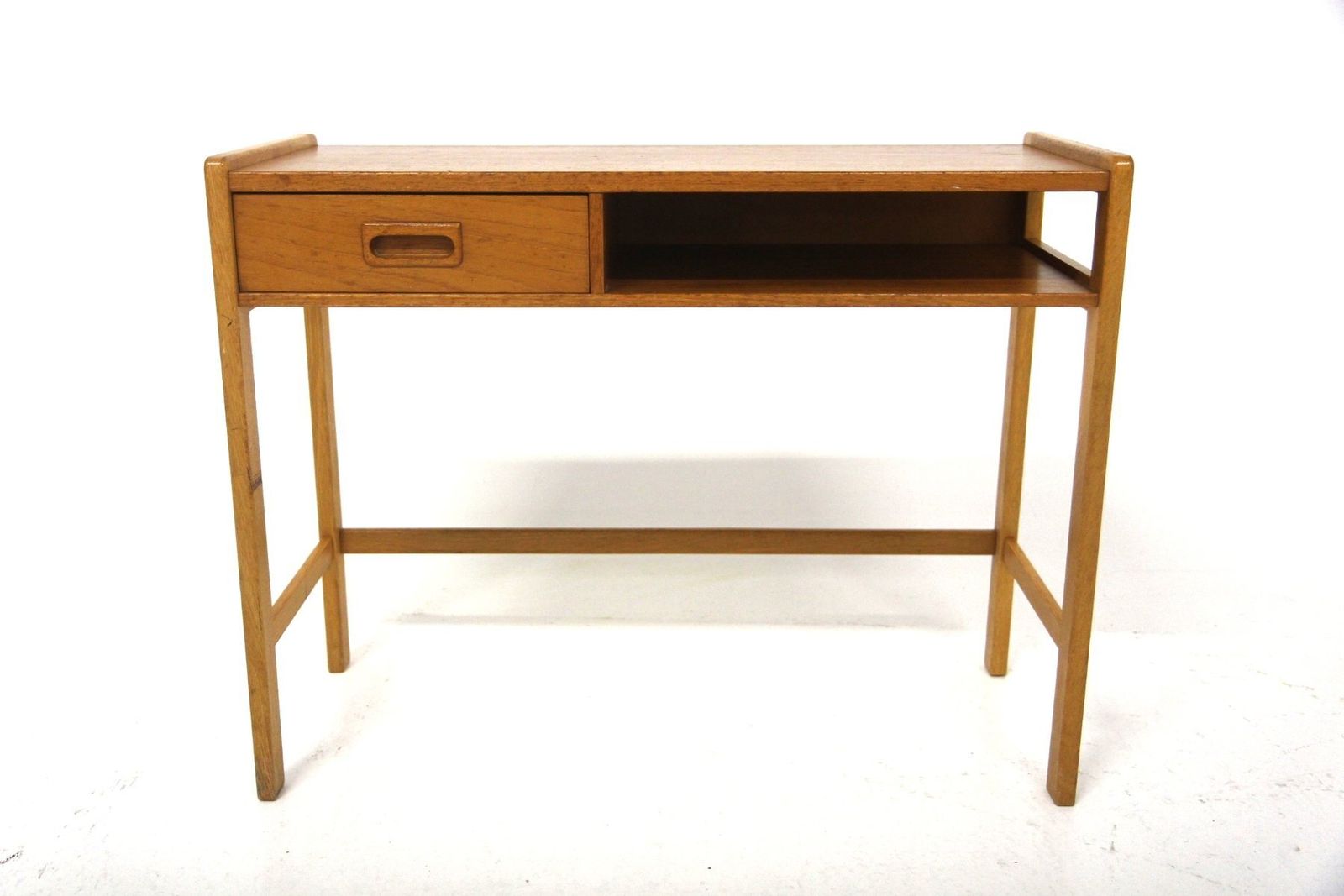 Console scandinave en teck Nybrofabriken modèle n° 526 pour Fröseke, Suède, 1960 photo for sale
