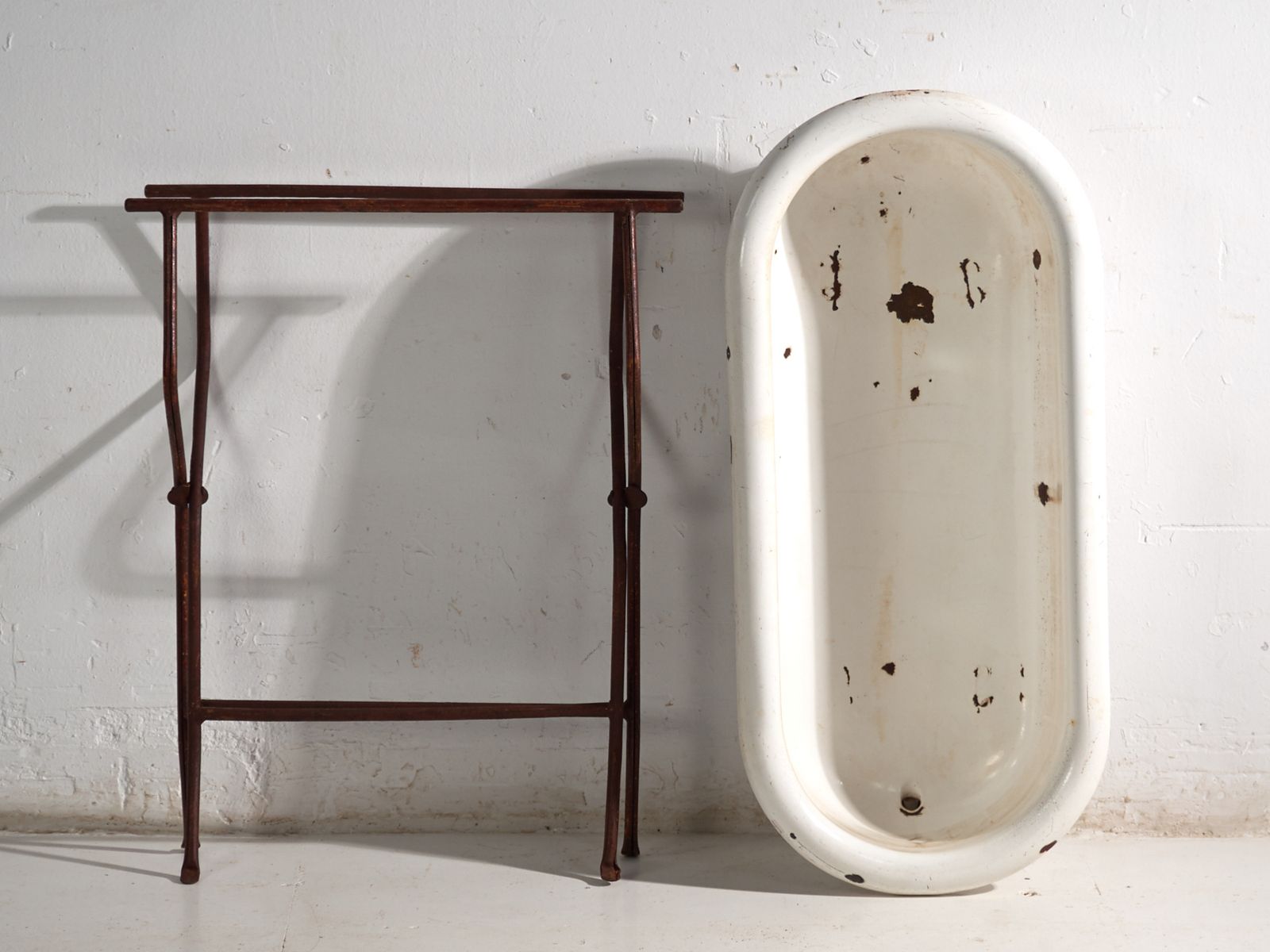 Garden Decor Antique Bathtub In Enamelled Iron – Central Europe, Circa 1950 #5 photo