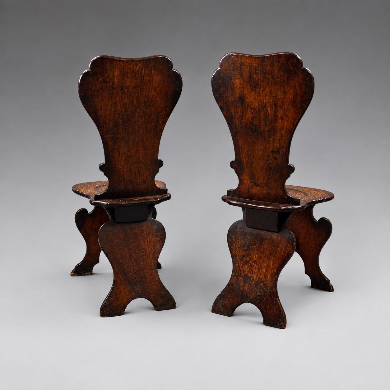 A Pair Of Sgabello Hall Chairs photo vinterior