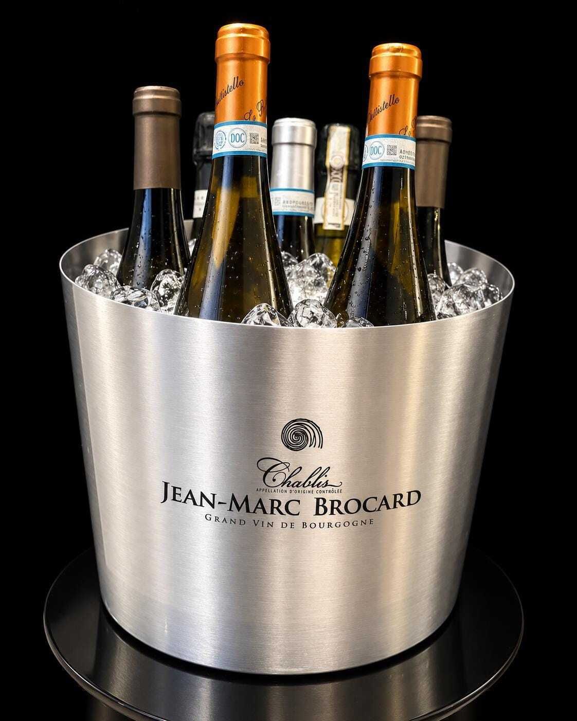 Seau à vin Jean-Marc Brocard Chablis grand format 7 bouteilles en acier inoxydable, seau à champagne, art de la table Bourgogne photo buy
