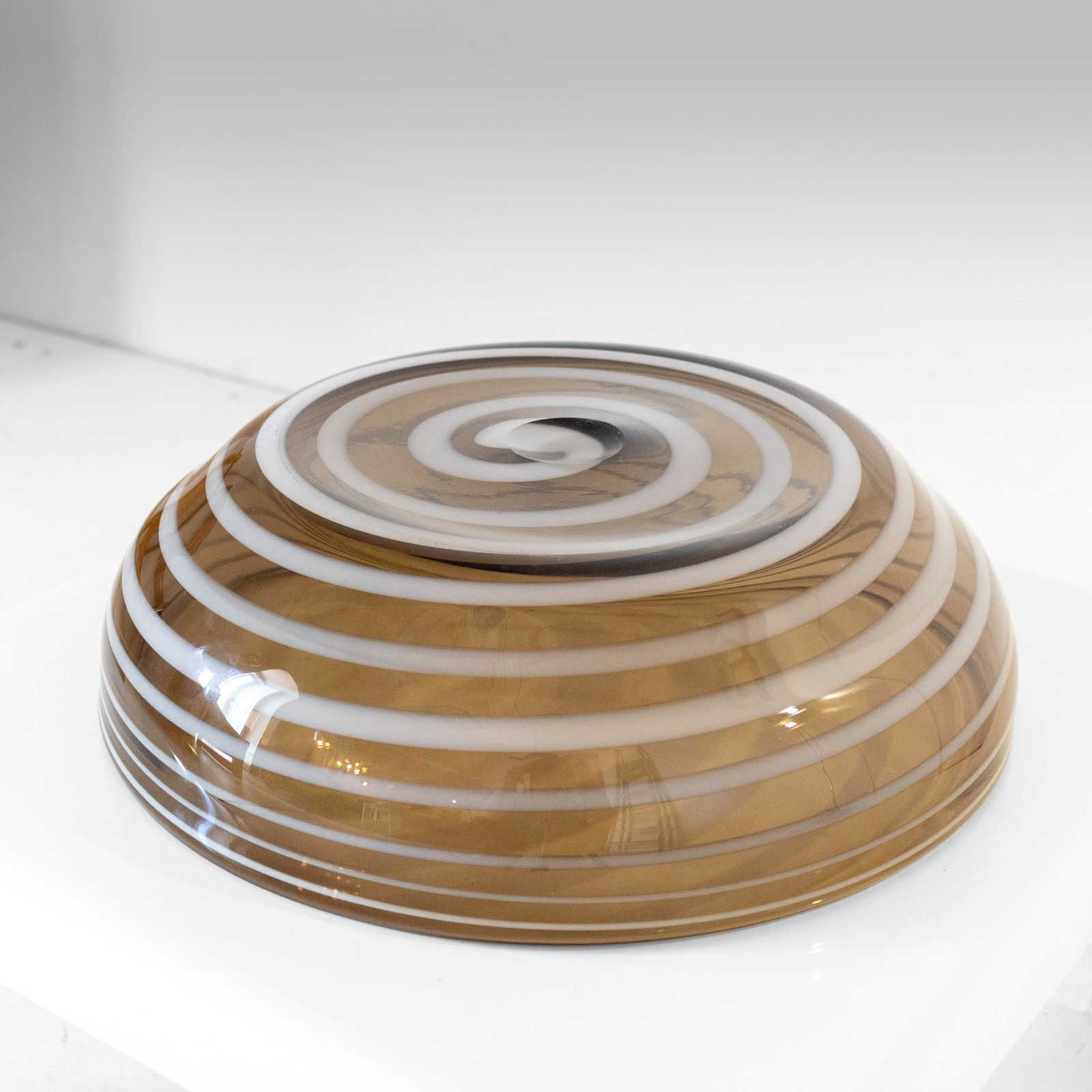 Venini Style Murano Sommerso Glass Centerpiece Bowl With Stripes Coffee & White photo for sale