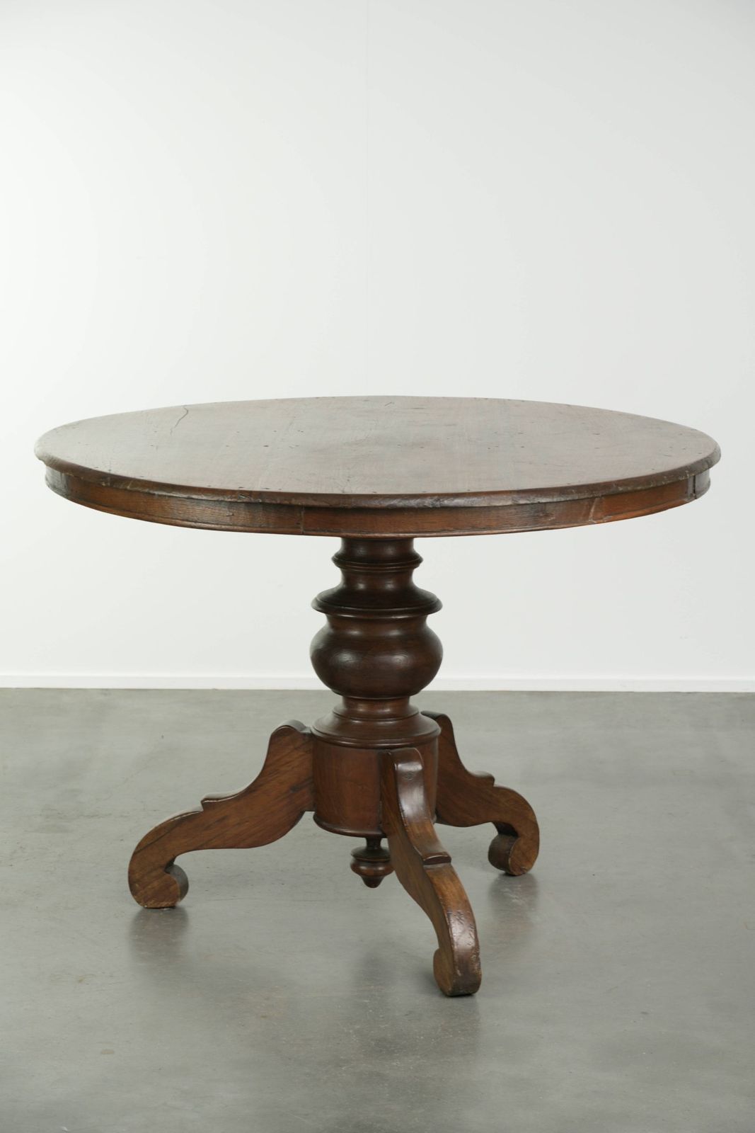 Beautiful, Subtle, Round, Rustic Wooden Dining Table With A Lovely Appearance And A Beautiful Patina. photo Furniture