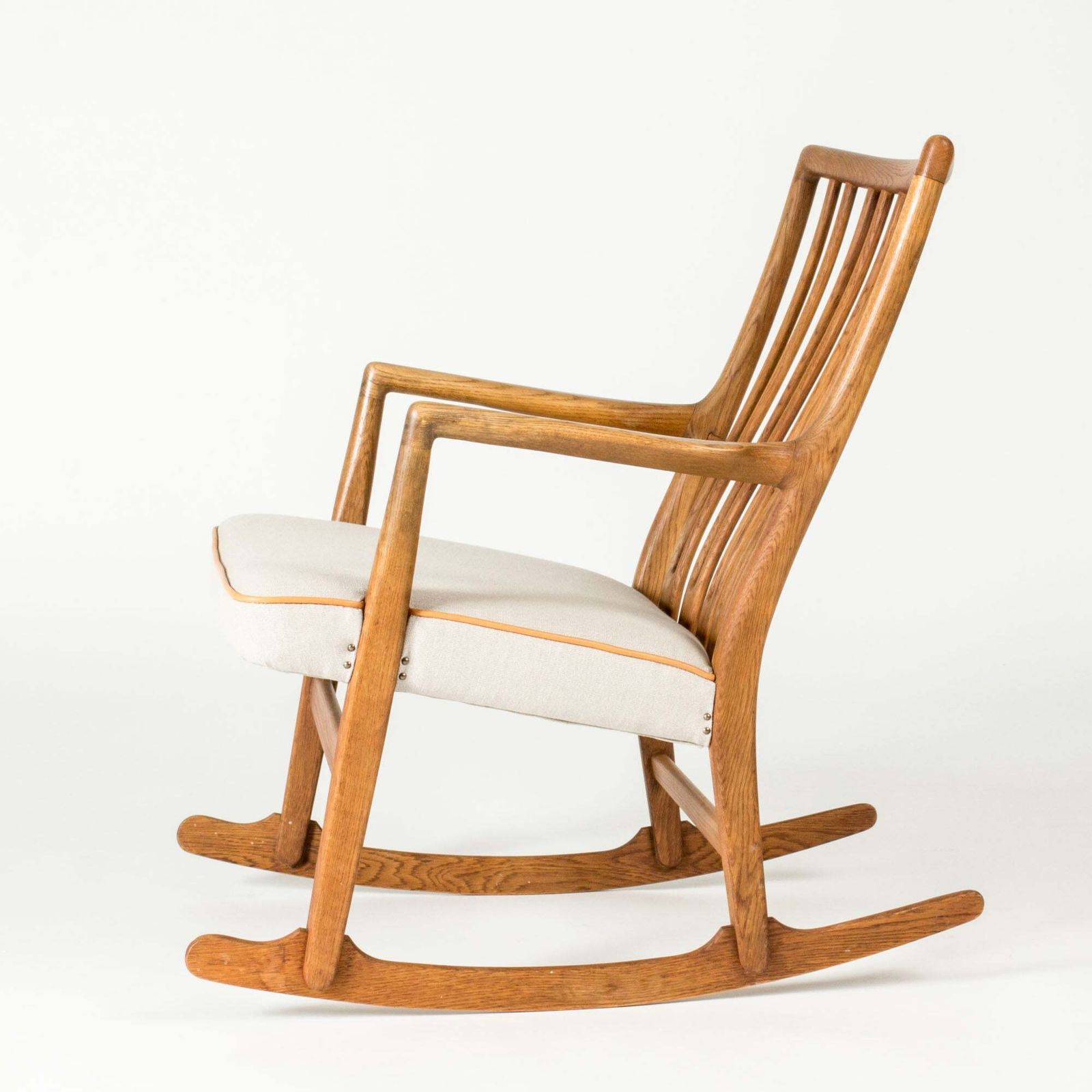 Mid-Century "Ml 33" Eiken Schommelstoel van Hans J. Wegner, Denemarken, jaren 1950 photo vinterior