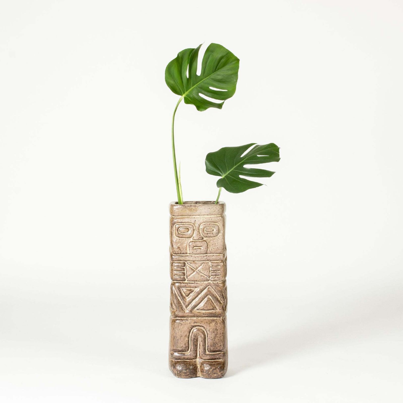 photo furniture Vase de sol en faïence par Vicke Lindstrand, Upsala Ekeby, Suède, années 1940