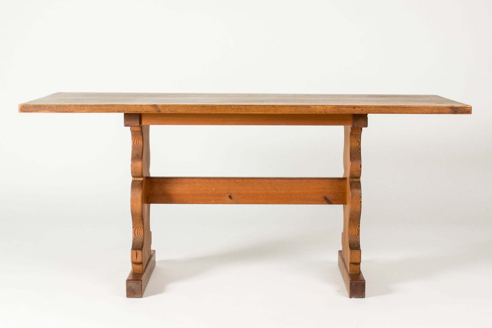 Table à manger ou bureau en pin par Carl Malmsten, Suède, années 1930 photo Mobilier