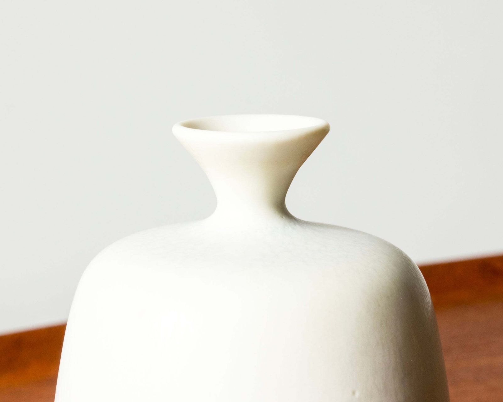 Midcentury Stoneware Vase By Berndt Friberg, Gustavsberg, Sweden, 1966 photo vinterior