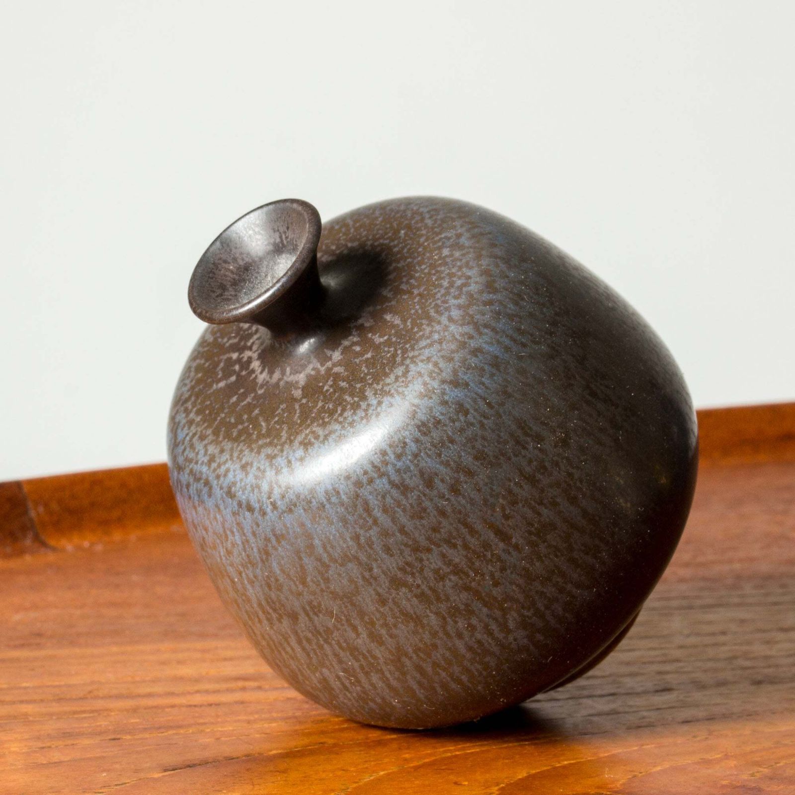 Vase en grès mid-century par Berndt Friberg, Gustavsberg, Suède, 1965 photo Décoration