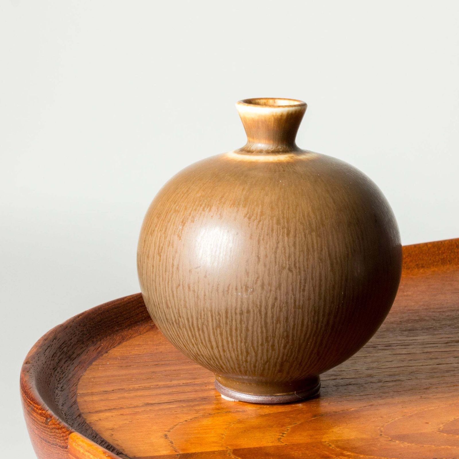 Vase en grès mid-century par Berndt Friberg, Gustavsberg, Suède, 1975 photo for sale