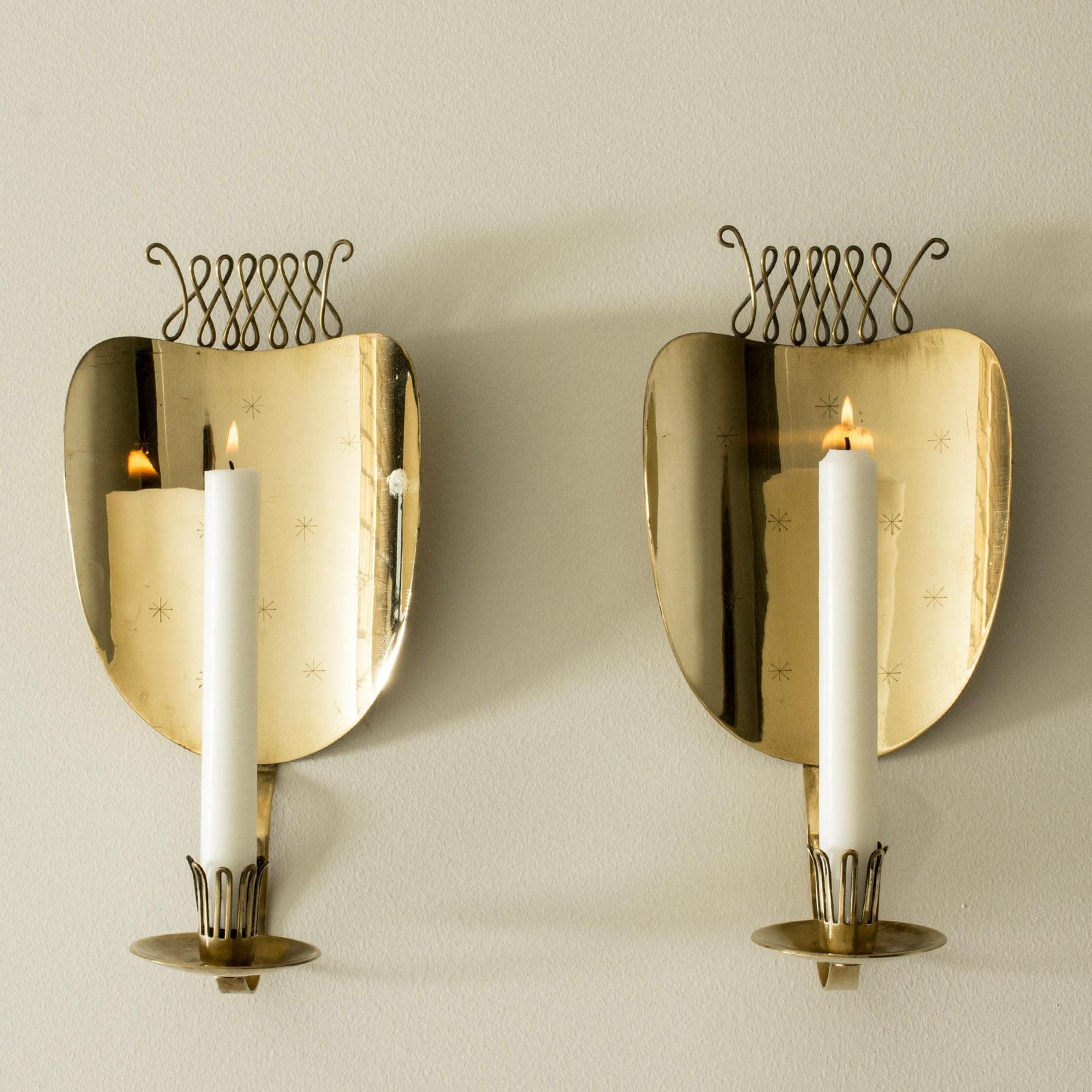 Mid-Century Modern Messing Wandkandelaars, Veikko Huotari, Finland, jaren 1950 photo for sale