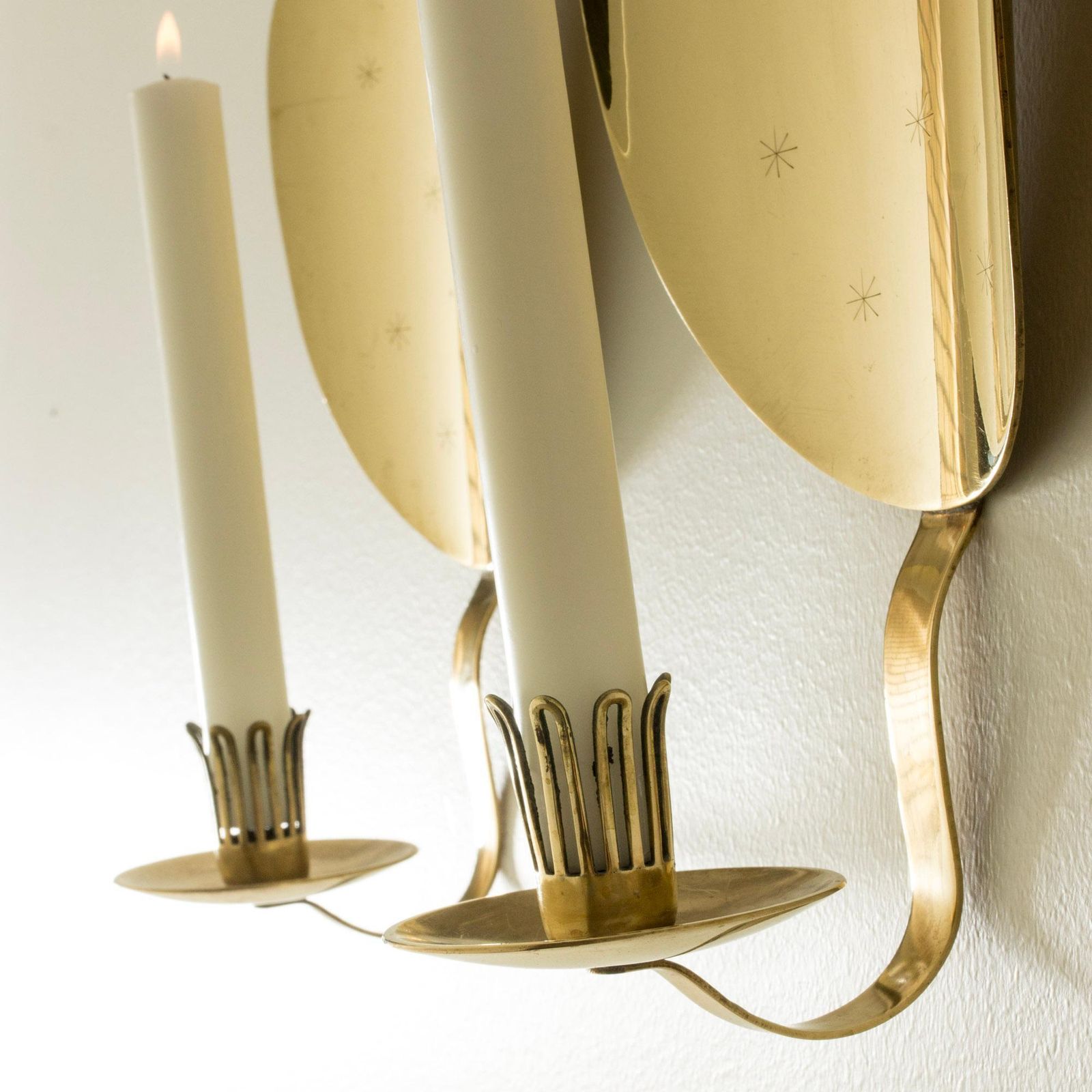 Mid-Century Modern Messing Wandkandelaars, Veikko Huotari, Finland, jaren 1950 photo Woonaccessoires