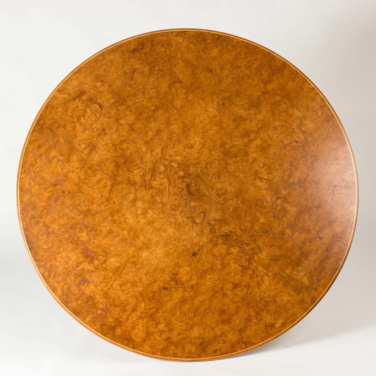 Table à manger mid-century en noyer par Josef Frank pour Firma Svenskt Tenn, Suède, années 1950 photo vinterior
