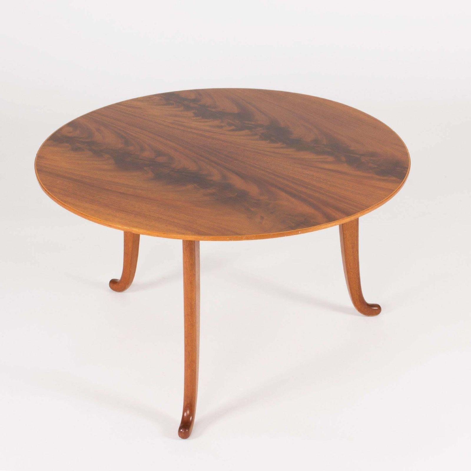 Table basse mid-century modern en acajou par Josef Frank, Suède, années 1940 photo for sale