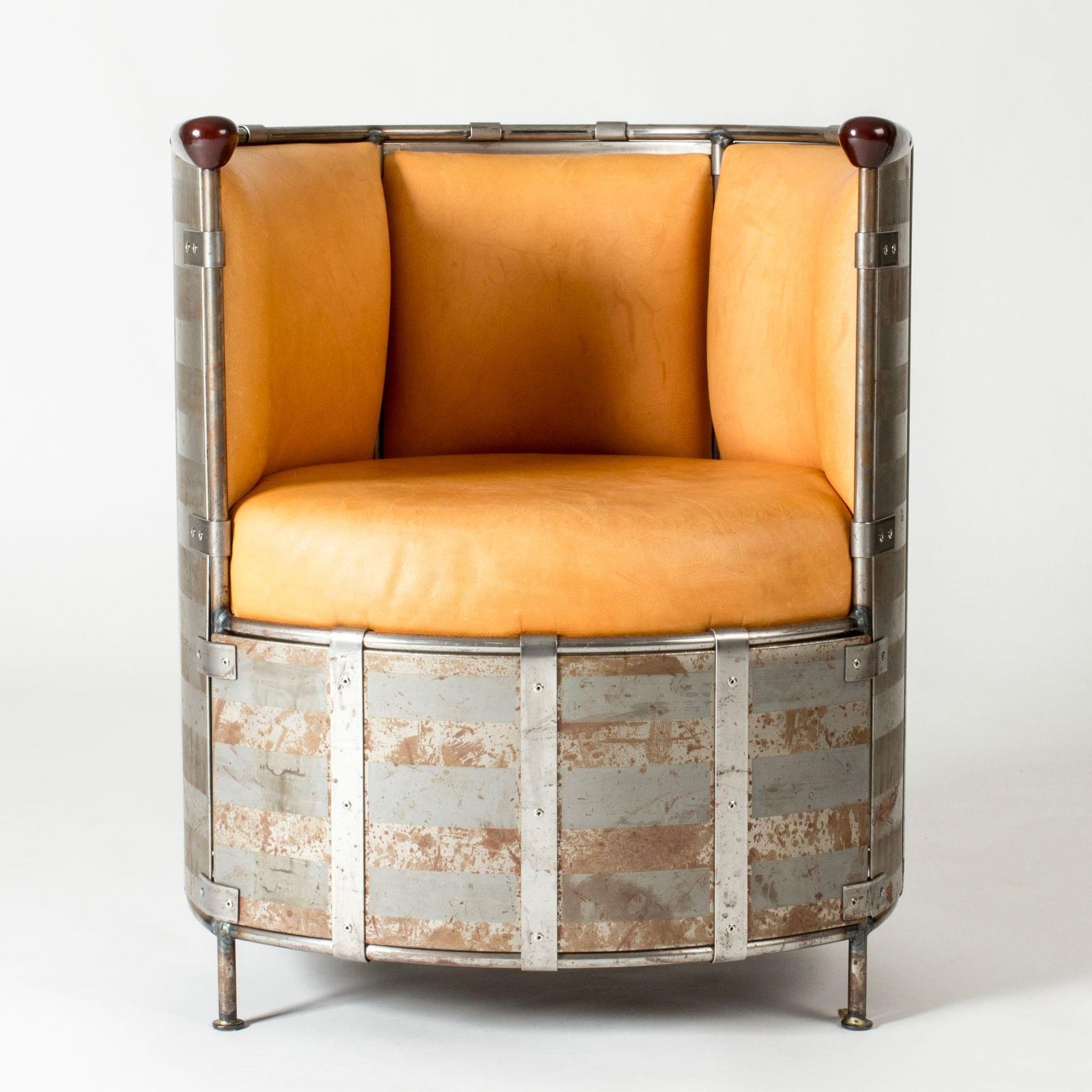 Post Modernist "Moose Skin Lounge Chair", Mats Theselius, Källemo, Sweden, 1991 photo furniture