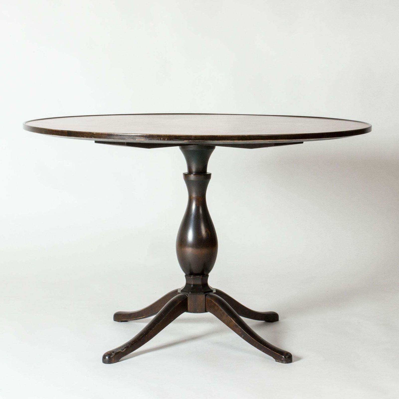 Swedish Grace "Haga" Dining Table By Carl Malmsten, Sweden, 1932 photo for sale