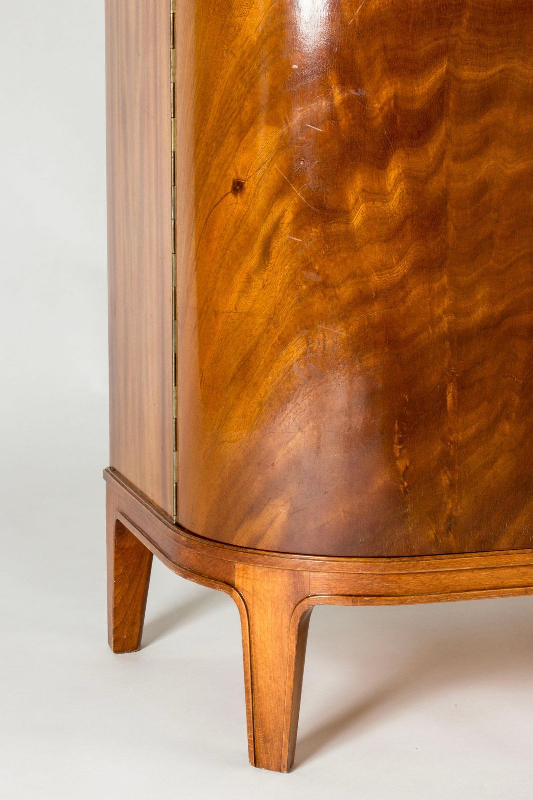 Coiffeuse suédoise moderne en acajou, par Axel Larsson, années 1940 photo for sale