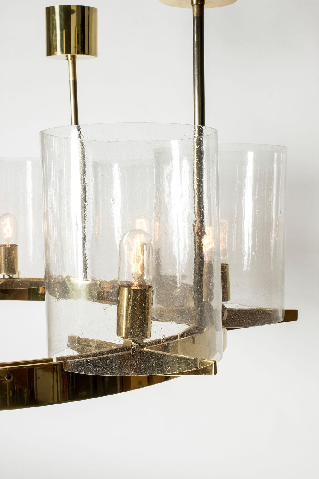 Grand lustre en laiton et verre par Hans Agne Jakobsson, années 1960 photo buy