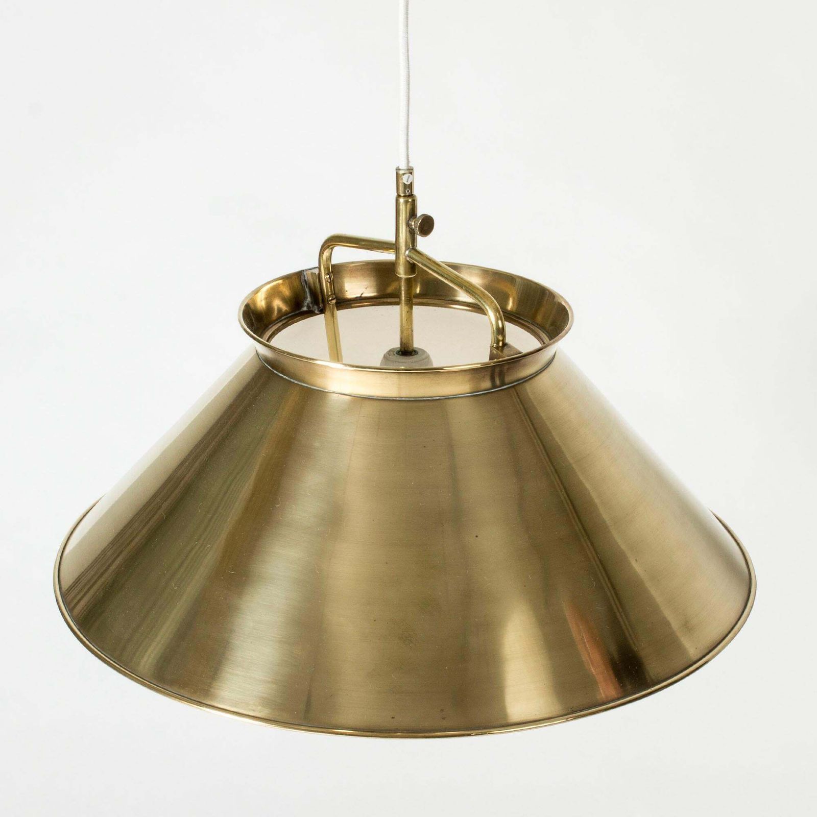 Suspension en laiton JH-1, design scandinave, par Hans J. Wegner photo Luminaires