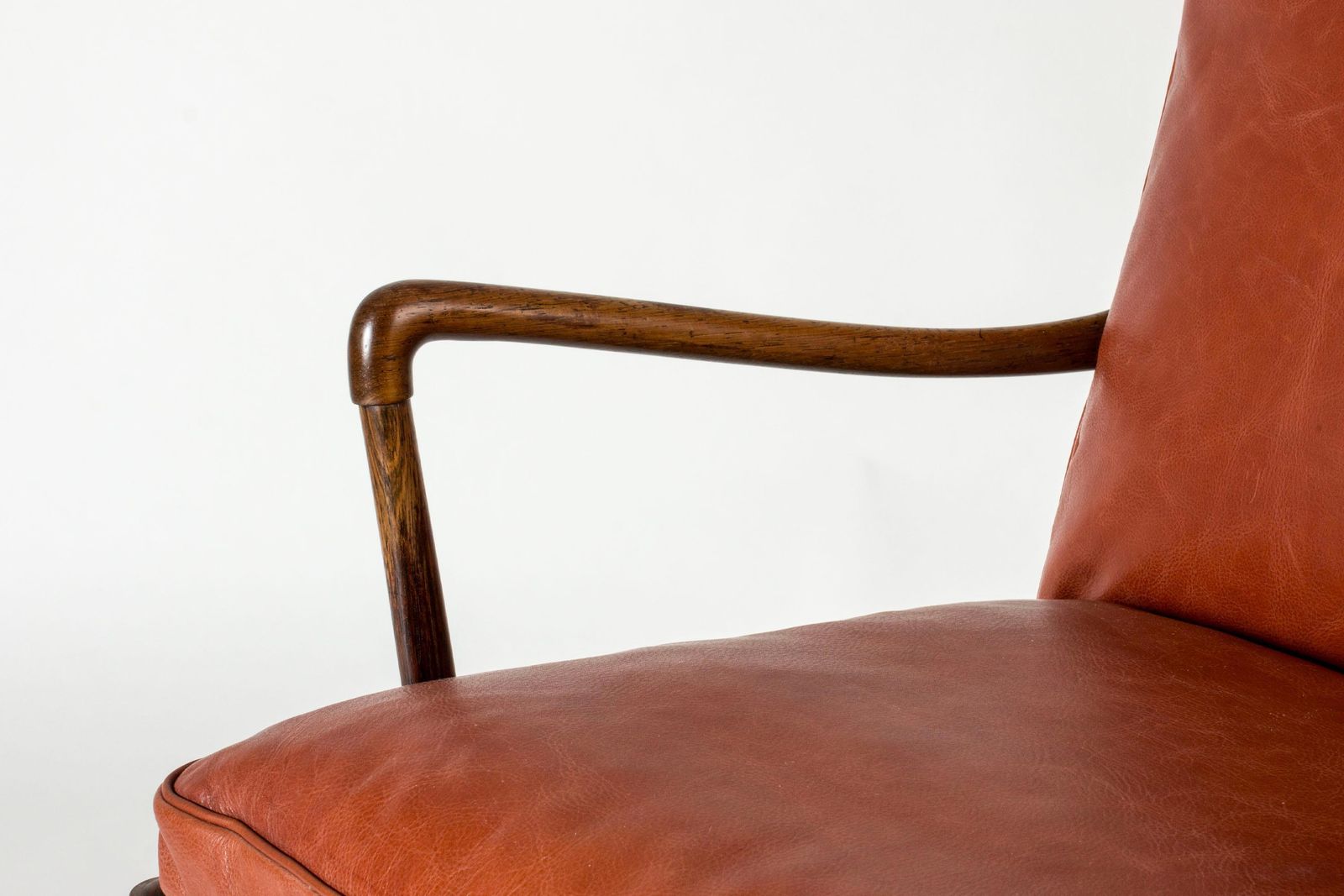 photo furniture Fauteuils de salon scandinaves modernes « Colonial » par Ole Wanscher, Danemark, années 1940