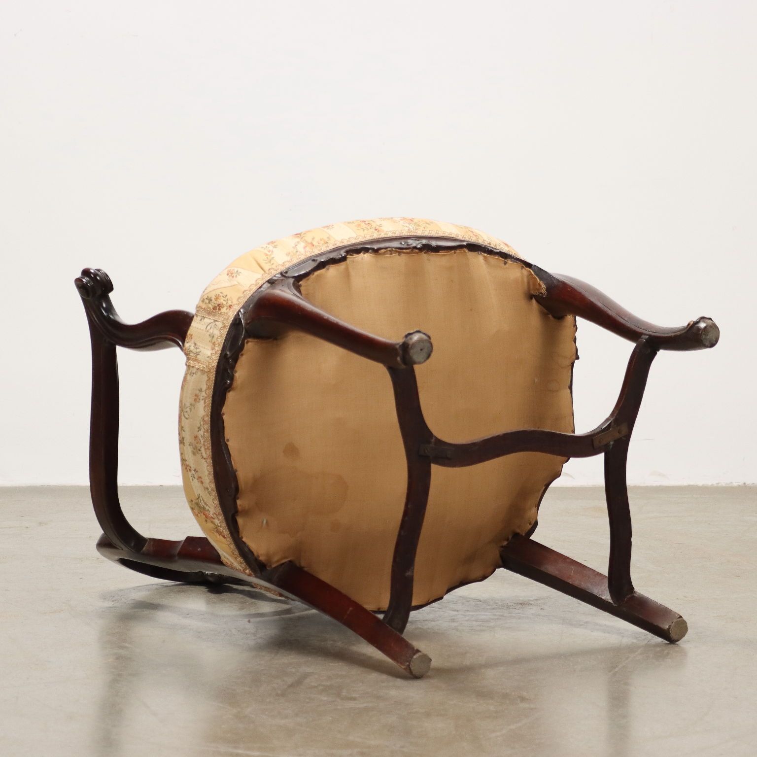 photo furniture Fauteuil Barokstijl Walnoot Italië XX Eeuw