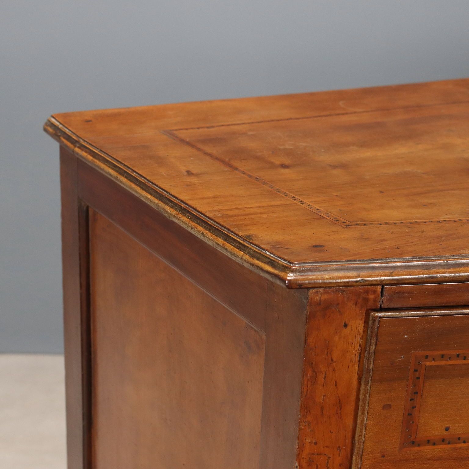 Commode d'époque en noyer 5 tiroirs, Italie, XIXe siècle photo 1480.0